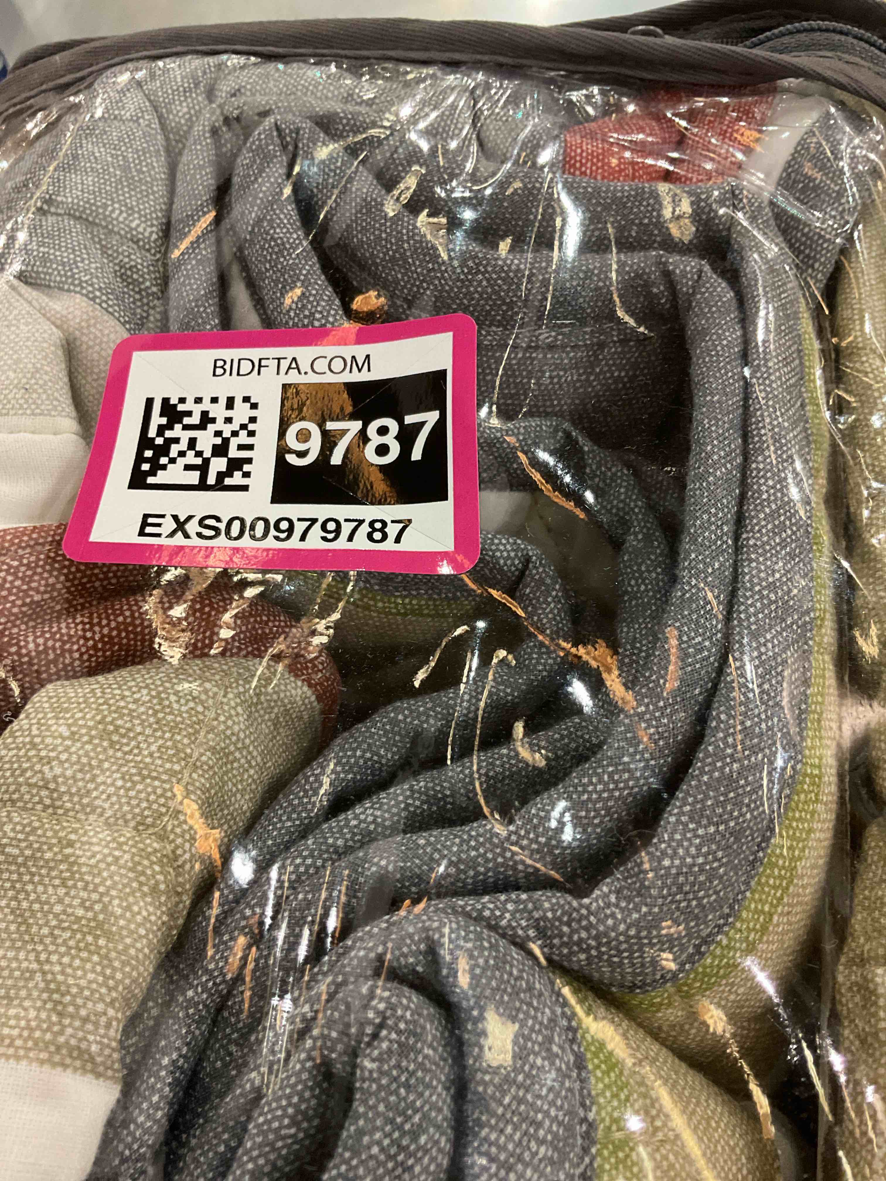 https://s3.amazonaws.com/lotting-images-prod/bidfta/EXS00979787_1707249226138.jpeg