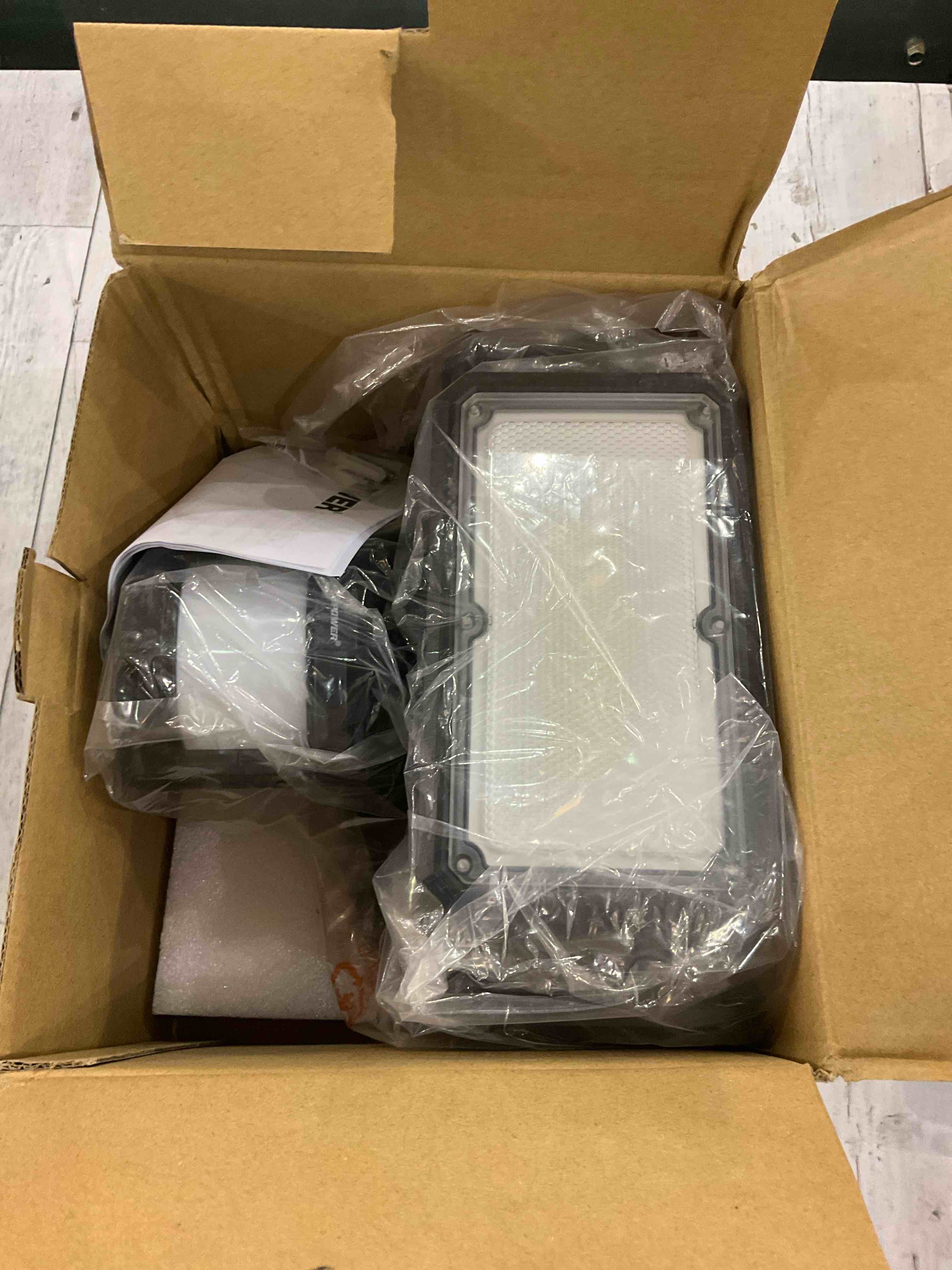https://s3.amazonaws.com/lotting-images-prod/bidfta/EXS00979853_1707316341020.jpeg