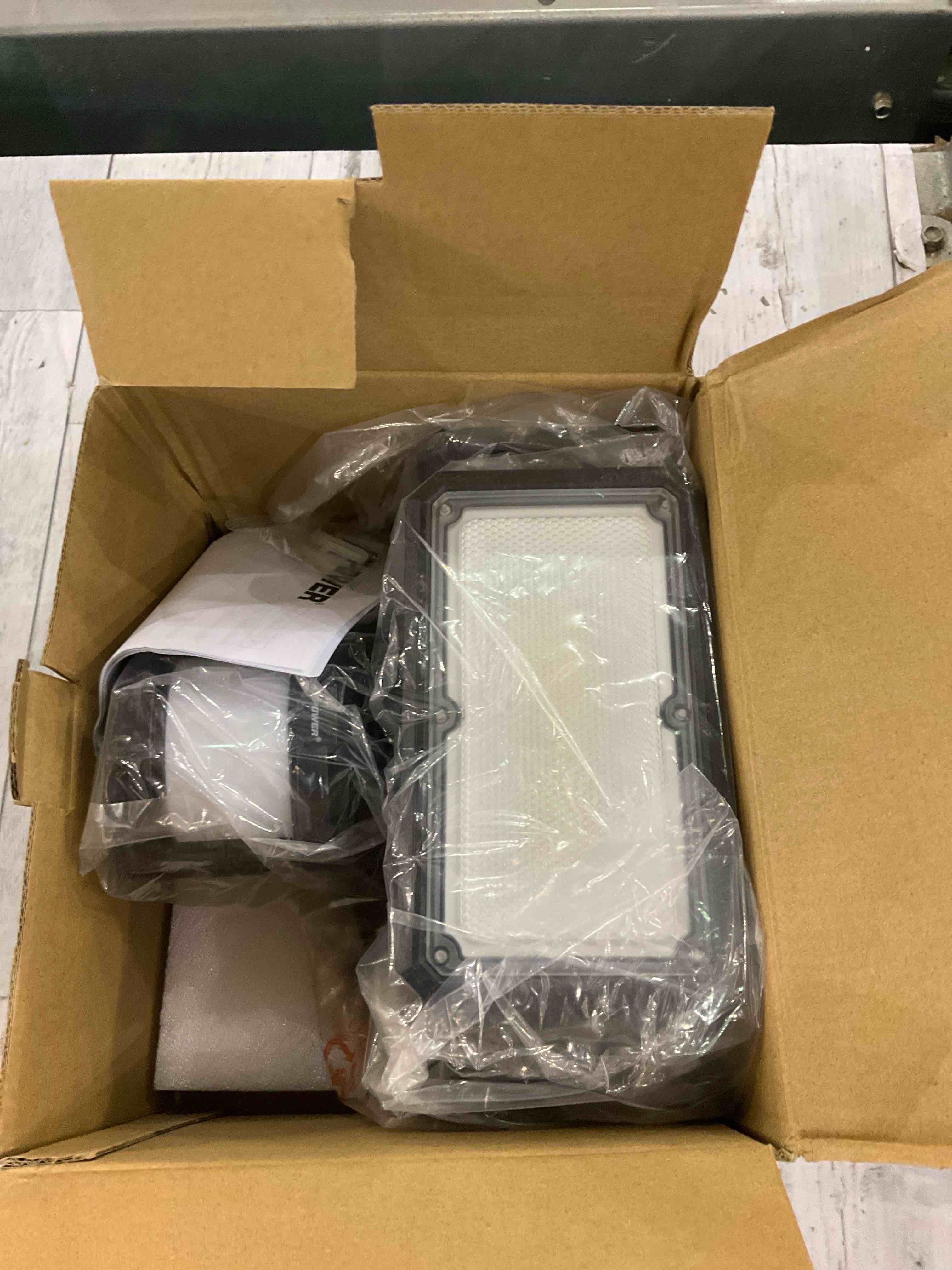 https://s3.amazonaws.com/lotting-images-prod/bidfta/EXS00979853_1707316343318.jpeg