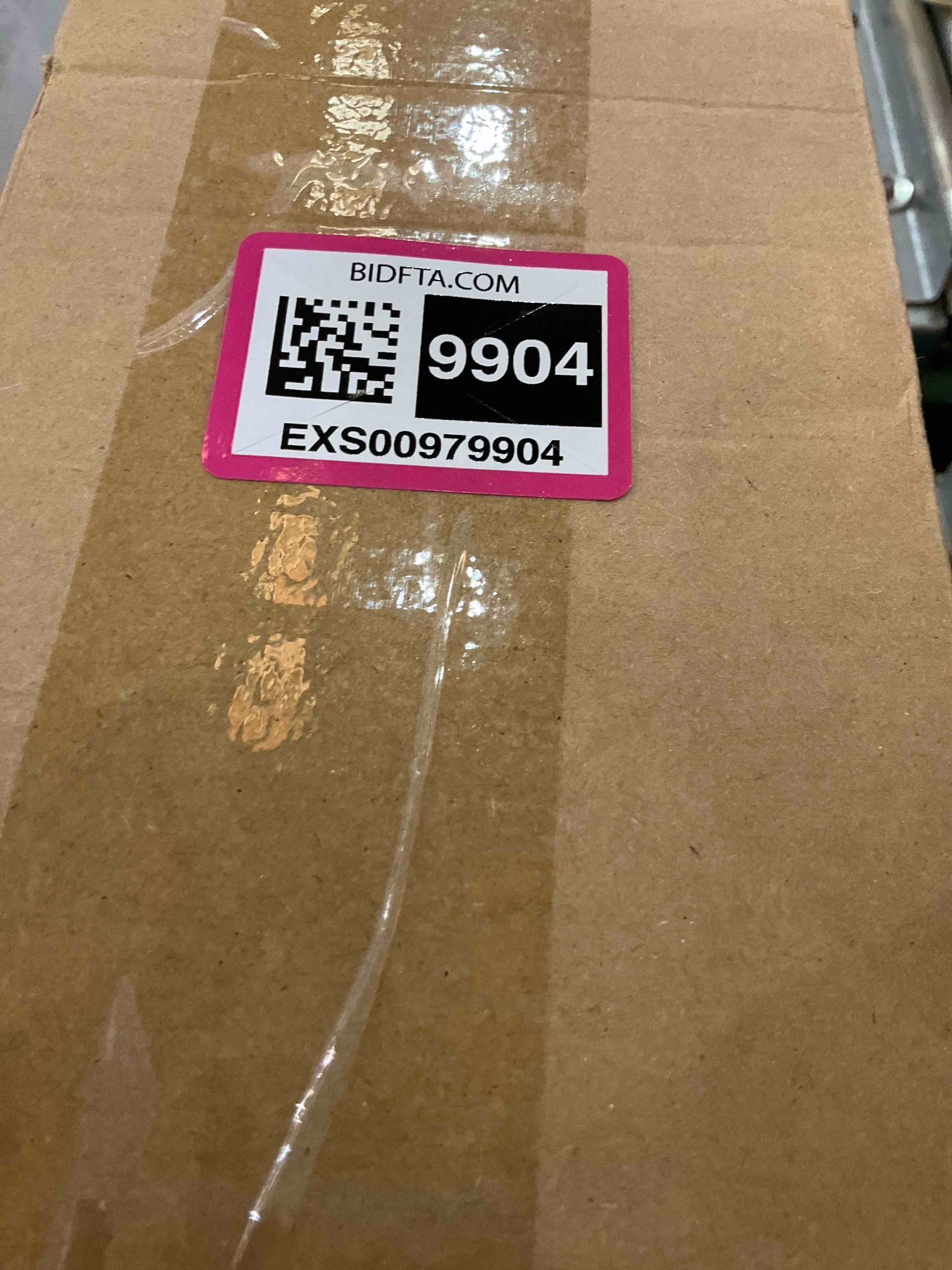 https://s3.amazonaws.com/lotting-images-prod/bidfta/EXS00979904_1707323703684.jpeg