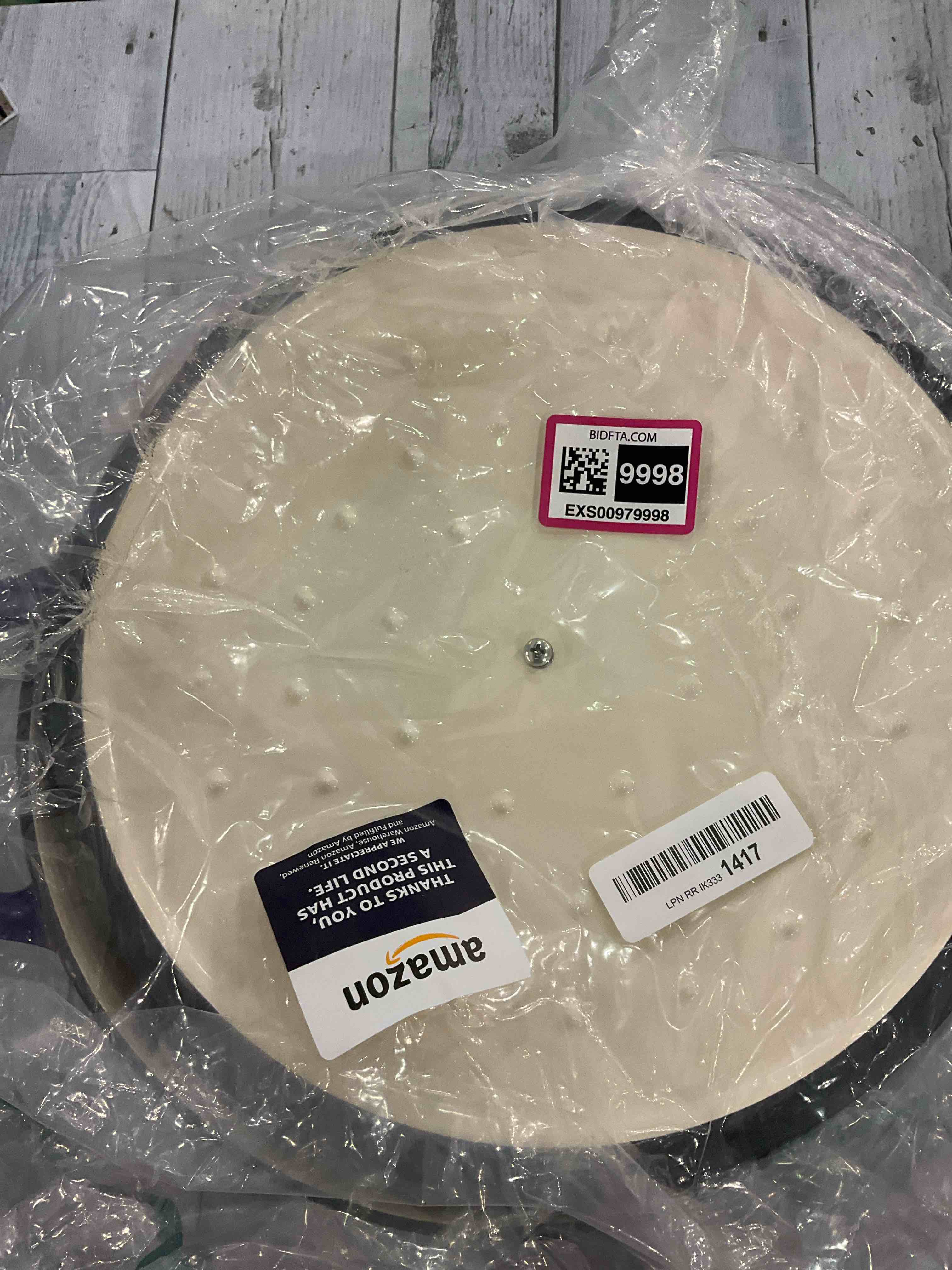 https://s3.amazonaws.com/lotting-images-prod/bidfta/EXS00979998_1707398116709.jpeg