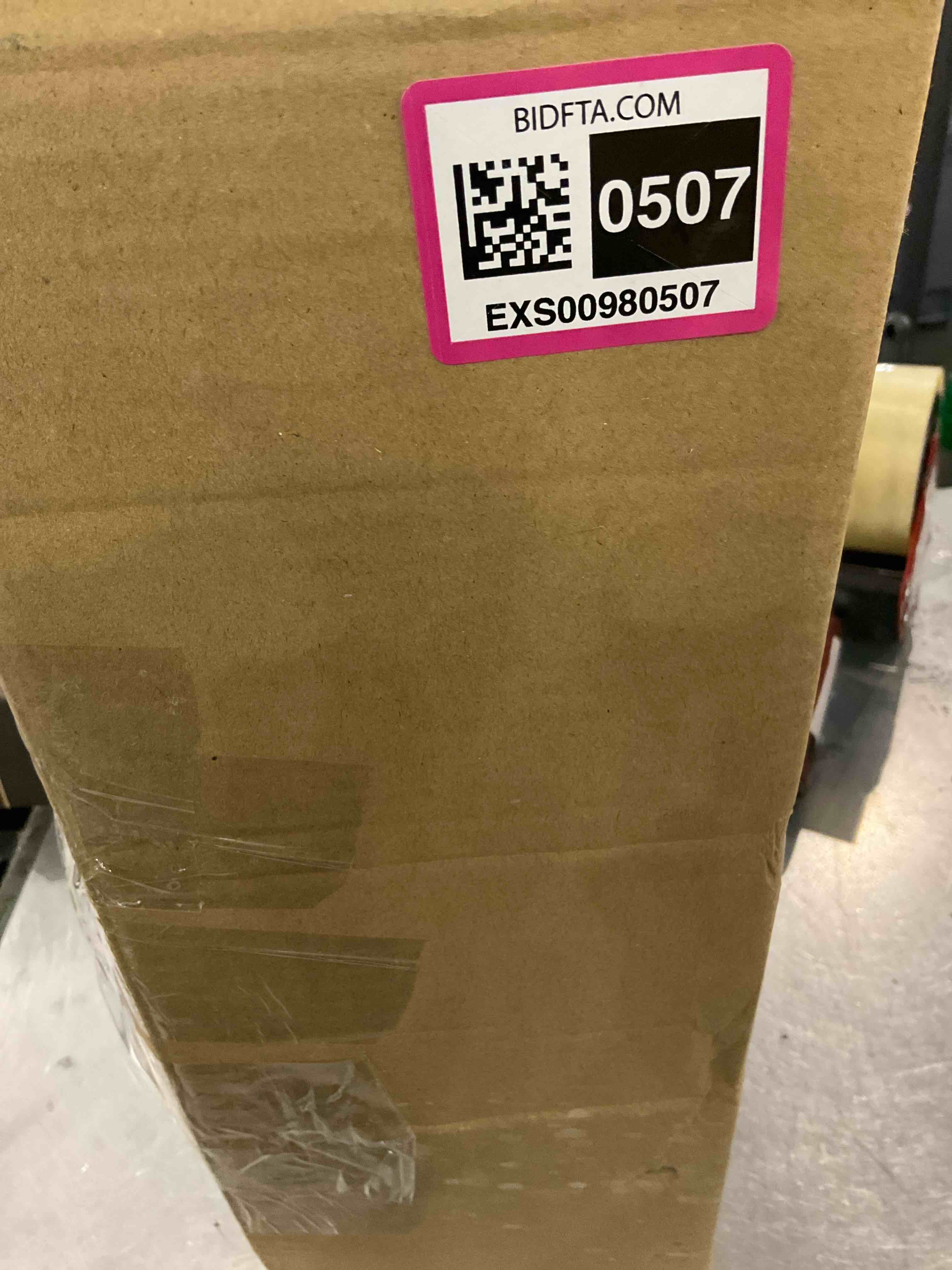 https://s3.amazonaws.com/lotting-images-prod/bidfta/EXS00980507_1703188275353.jpeg