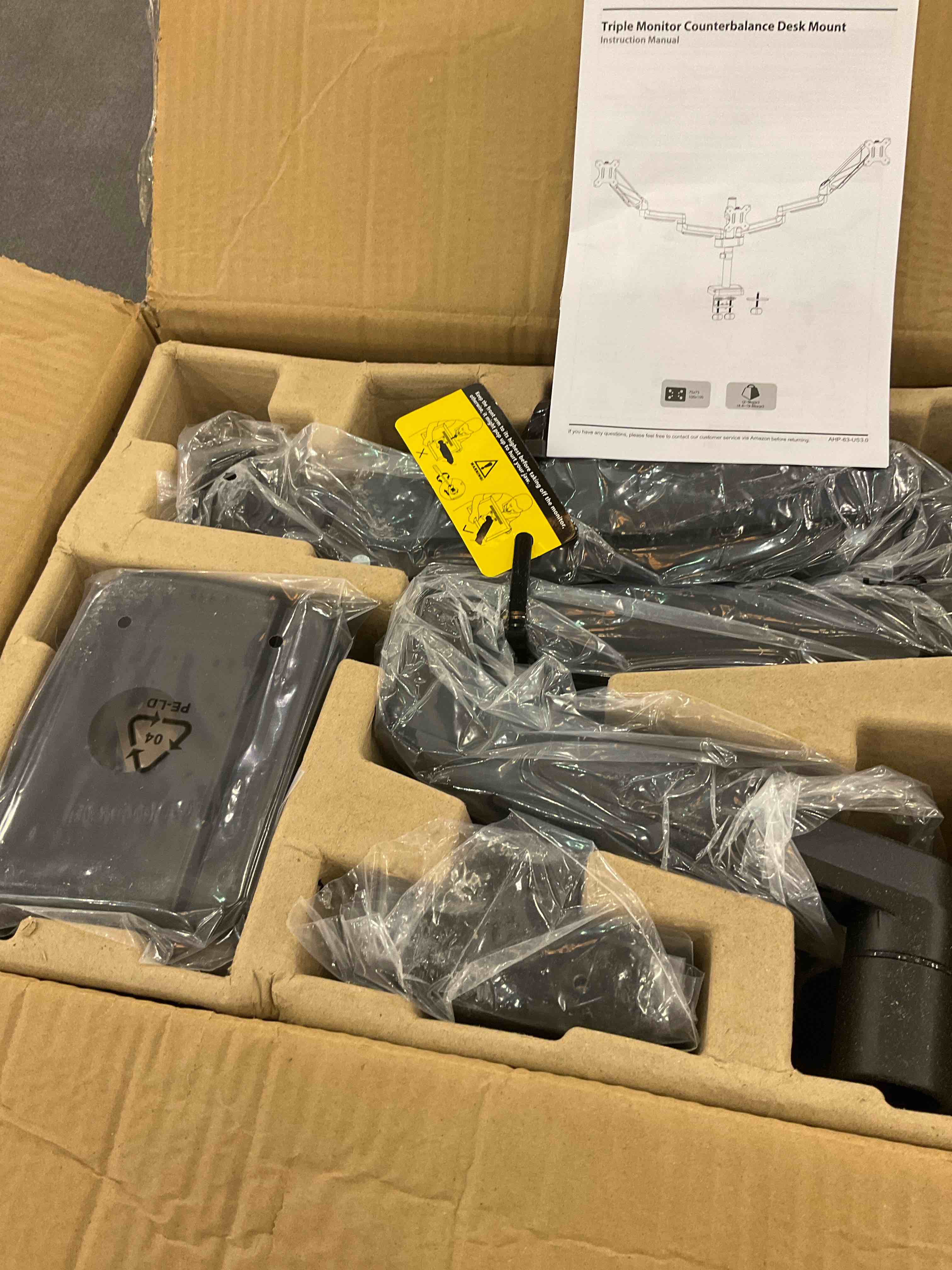 https://s3.amazonaws.com/lotting-images-prod/bidfta/EXS00980782_1703705305980.jpeg