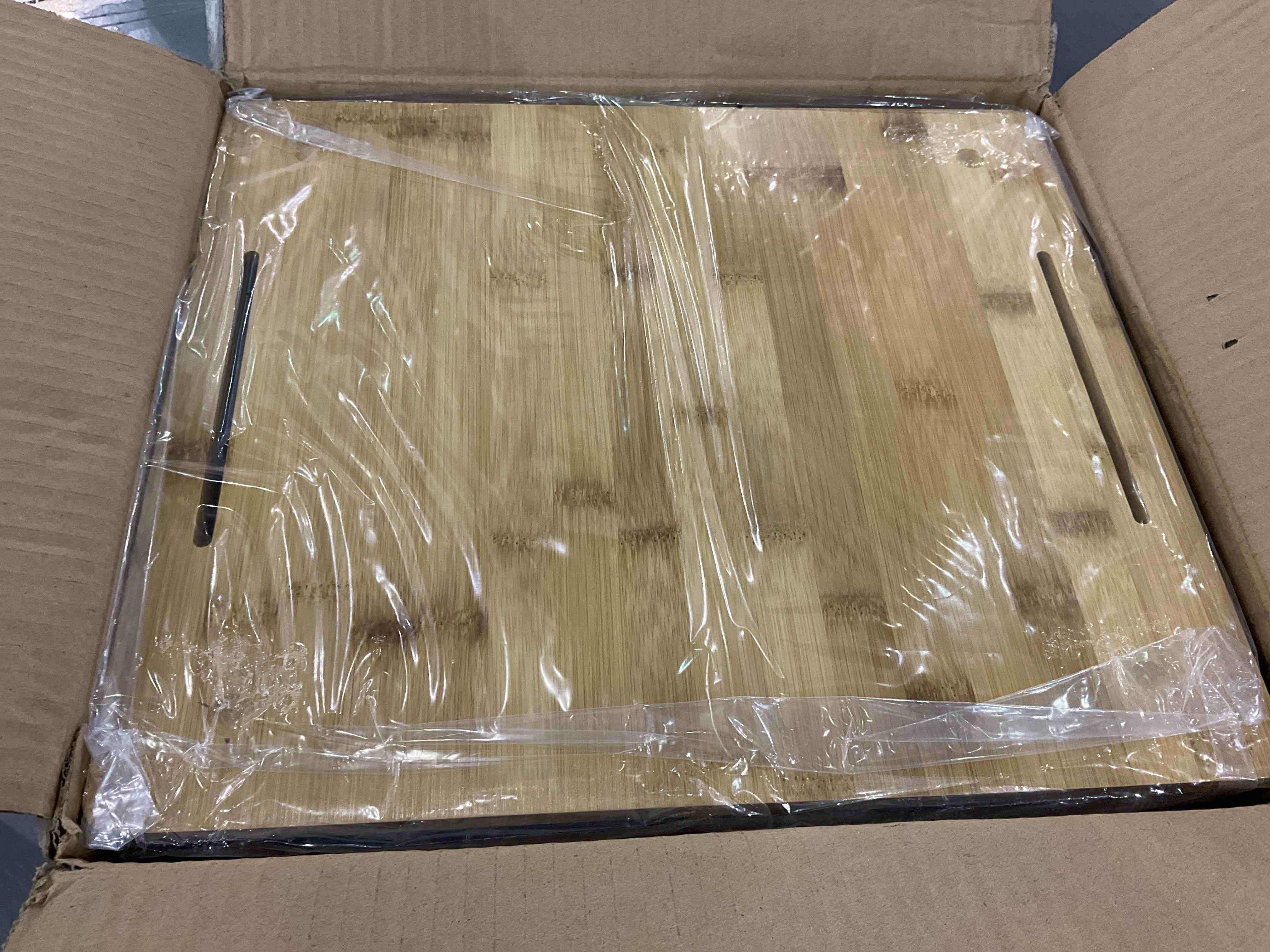 https://s3.amazonaws.com/lotting-images-prod/bidfta/EXS00981748_1704370569048.jpeg