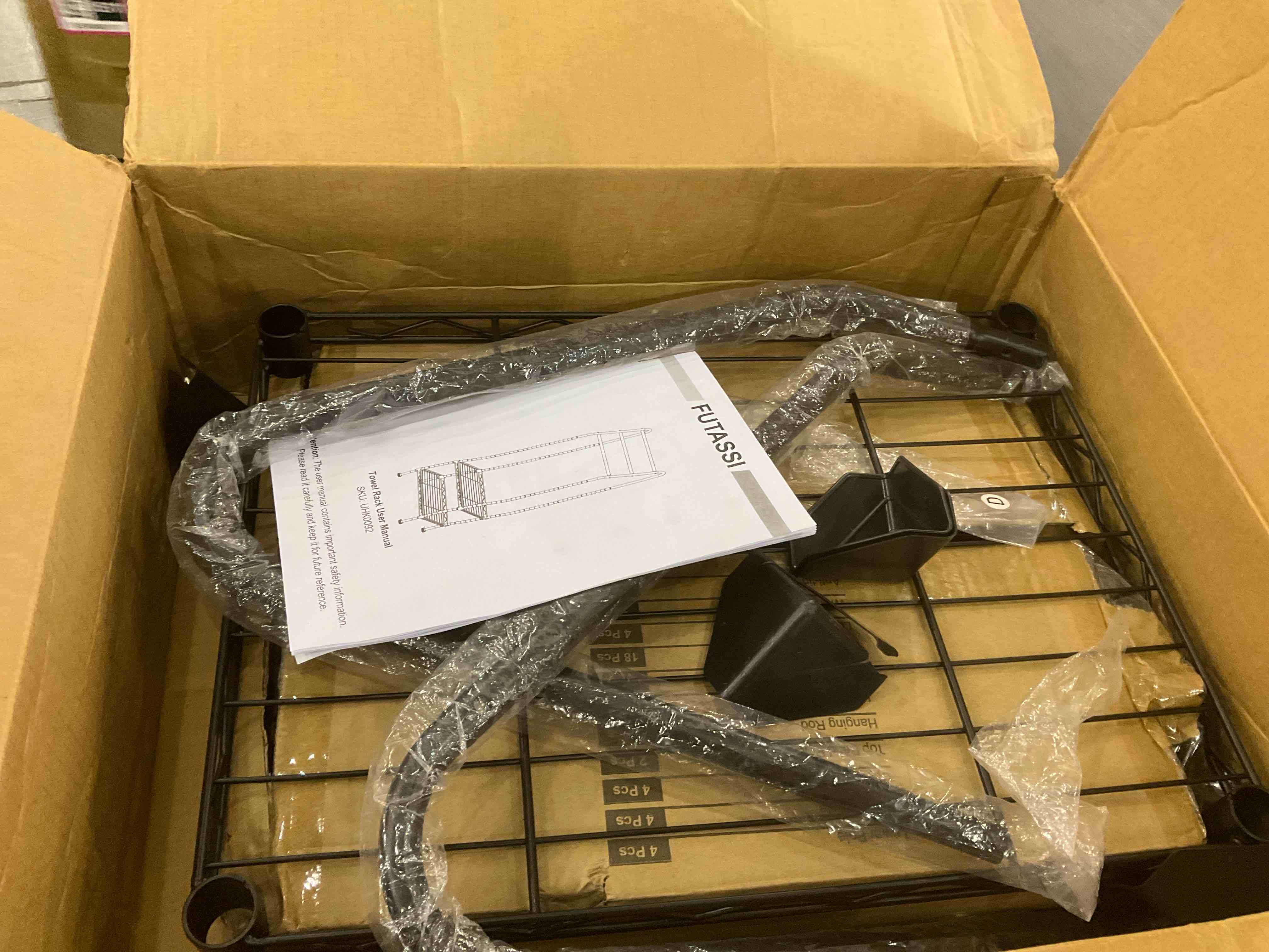 https://s3.amazonaws.com/lotting-images-prod/bidfta/EXS00981934_1704462298558.jpeg