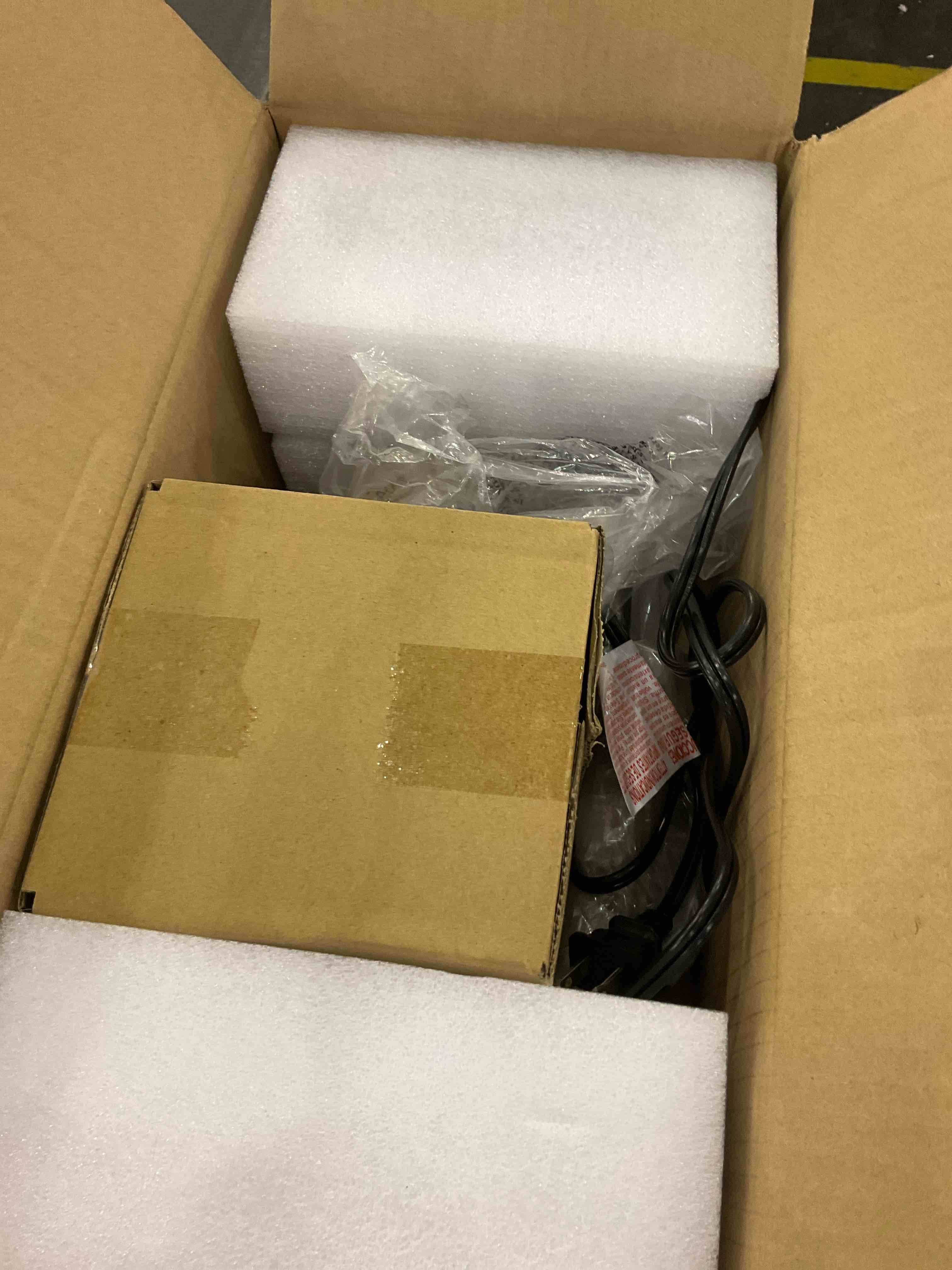 https://s3.amazonaws.com/lotting-images-prod/bidfta/EXS00982597_1704815562616.jpeg