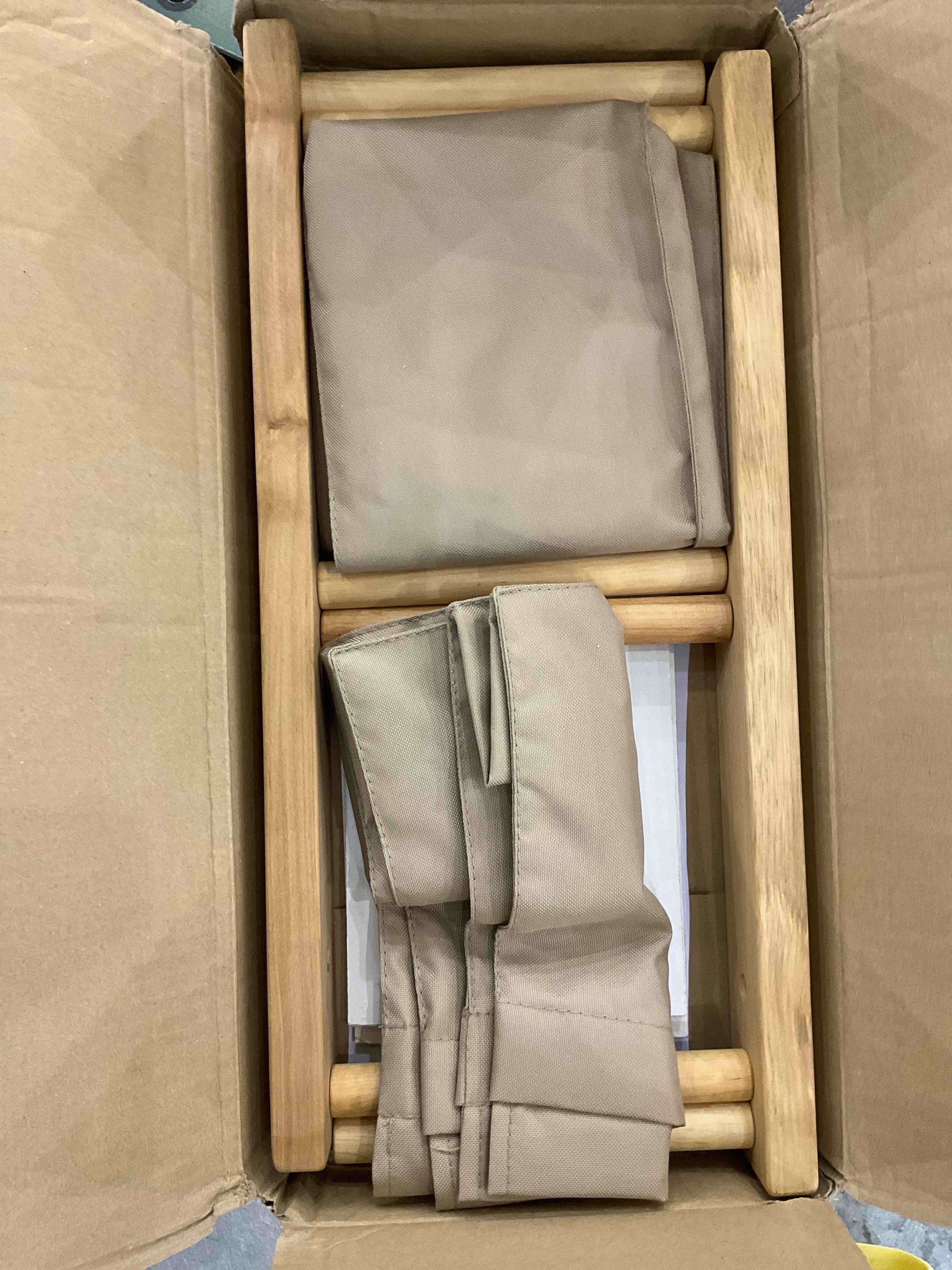 https://s3.amazonaws.com/lotting-images-prod/bidfta/EXS00983663_1704225360852.jpeg