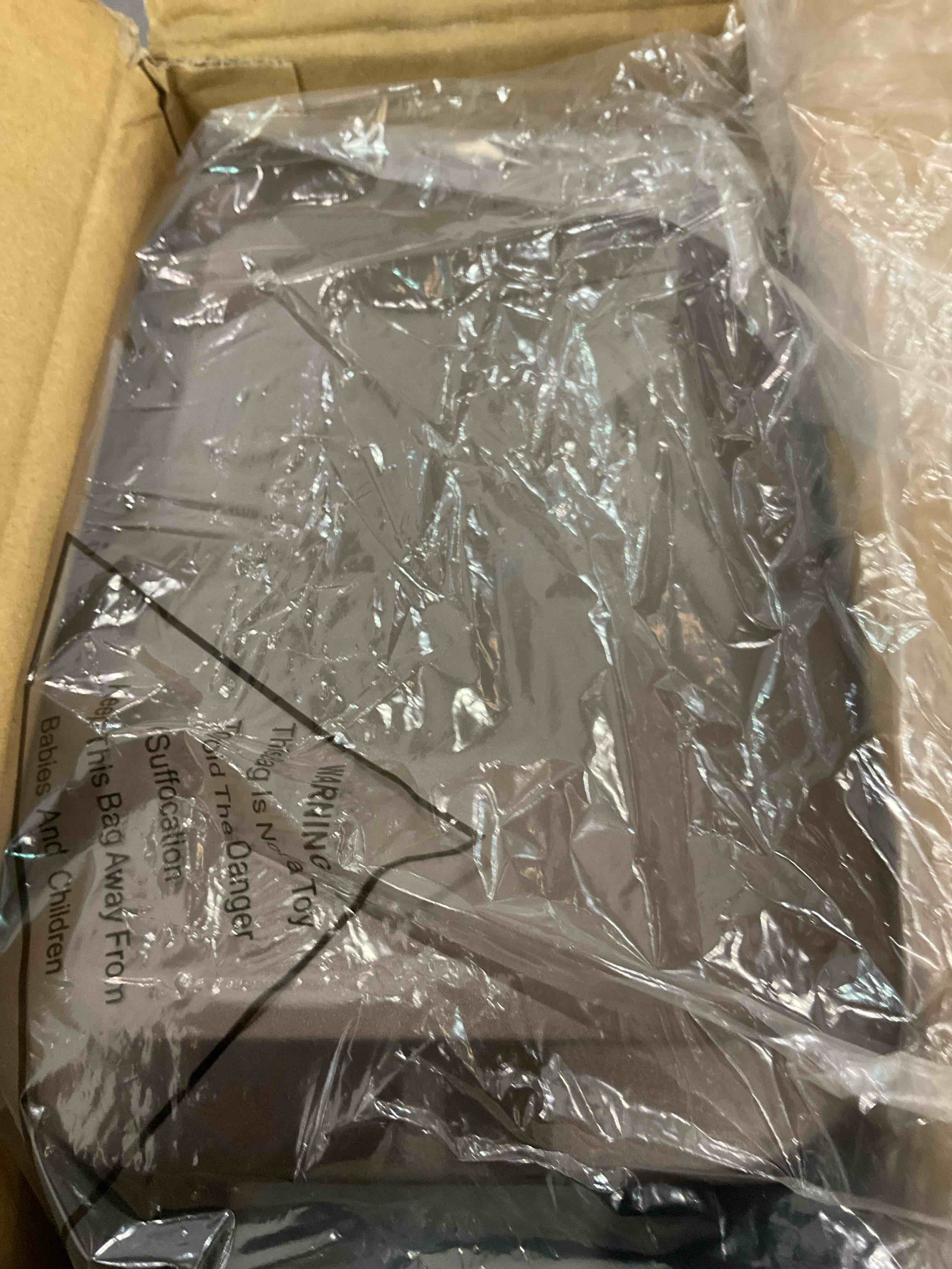 https://s3.amazonaws.com/lotting-images-prod/bidfta/EXS00984954_1704738365861.jpeg