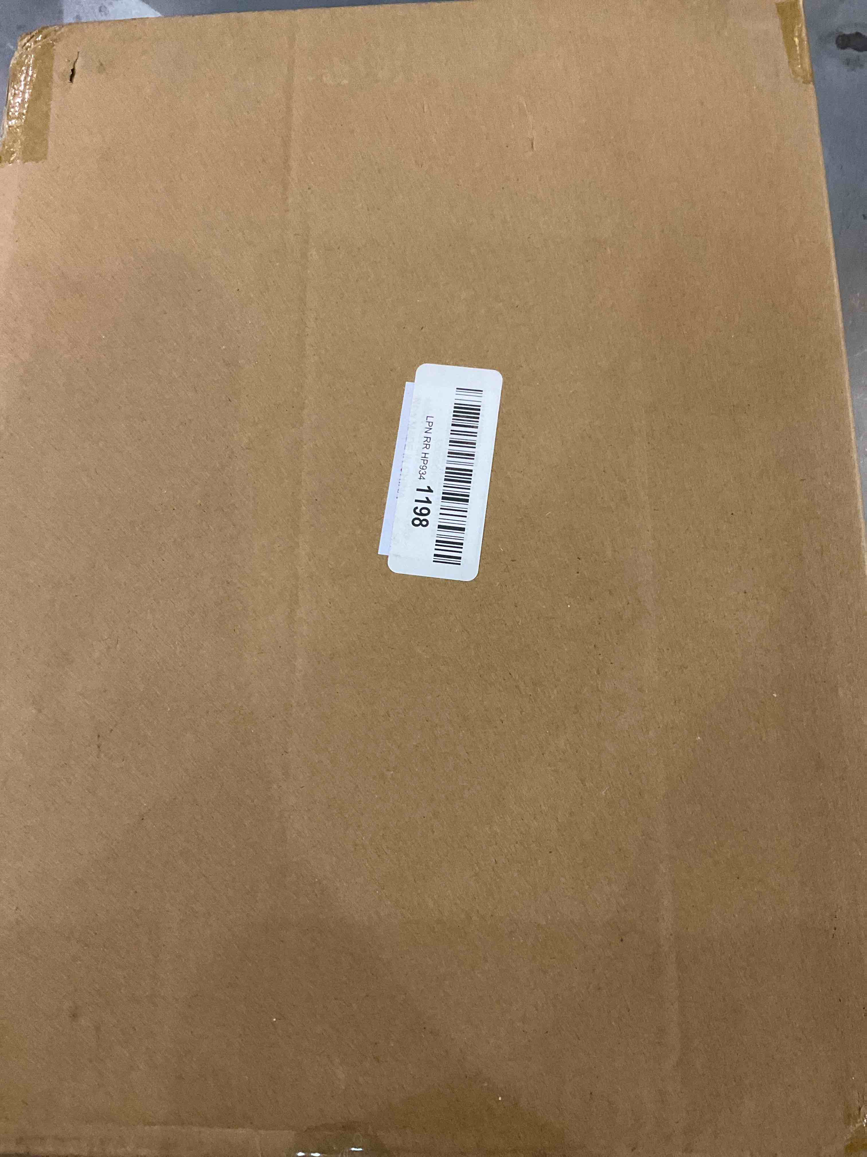 https://s3.amazonaws.com/lotting-images-prod/bidfta/EXS00984968_1704739994983.jpeg