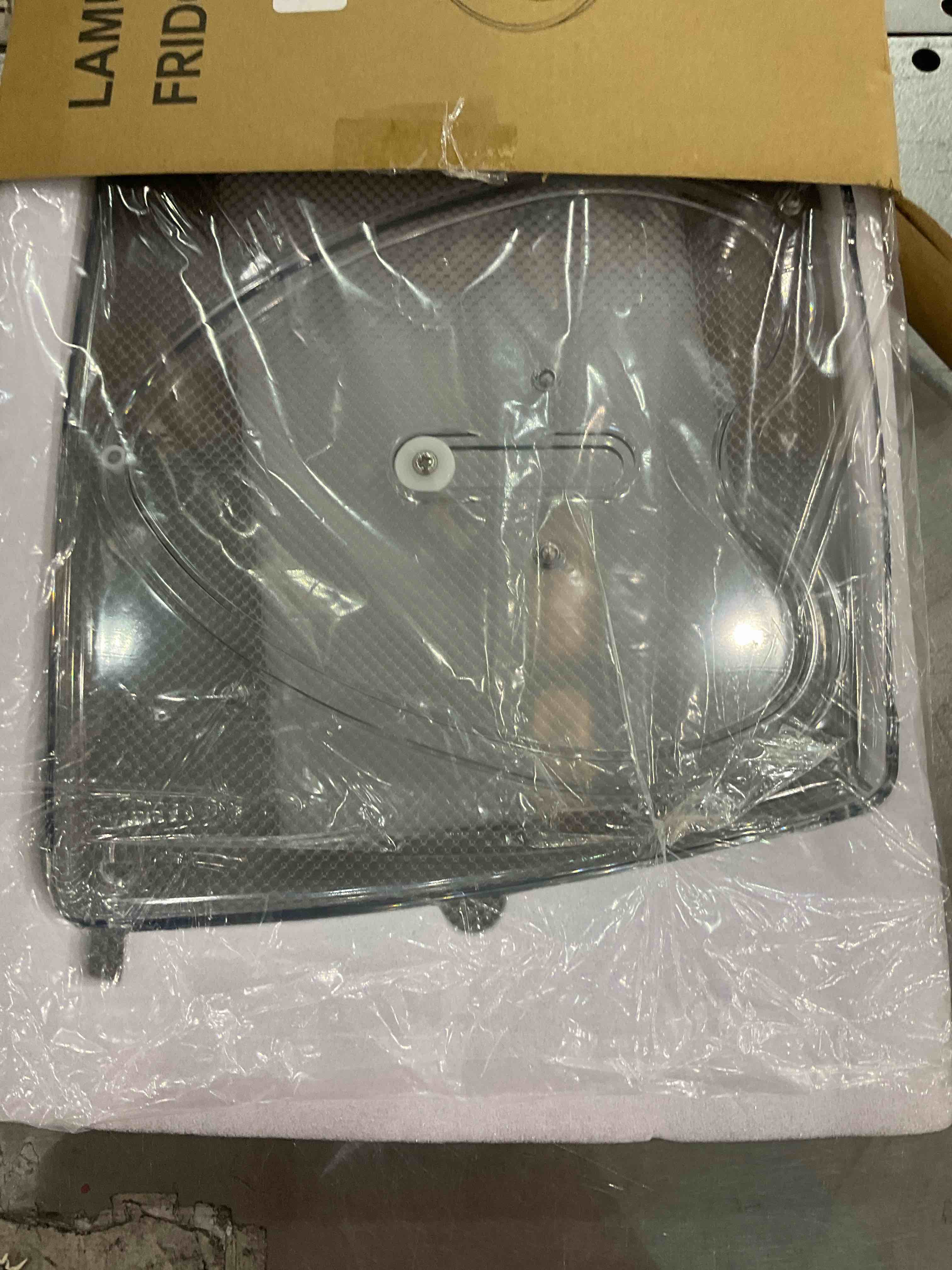 https://s3.amazonaws.com/lotting-images-prod/bidfta/EXS00987096_1704385698864.jpeg