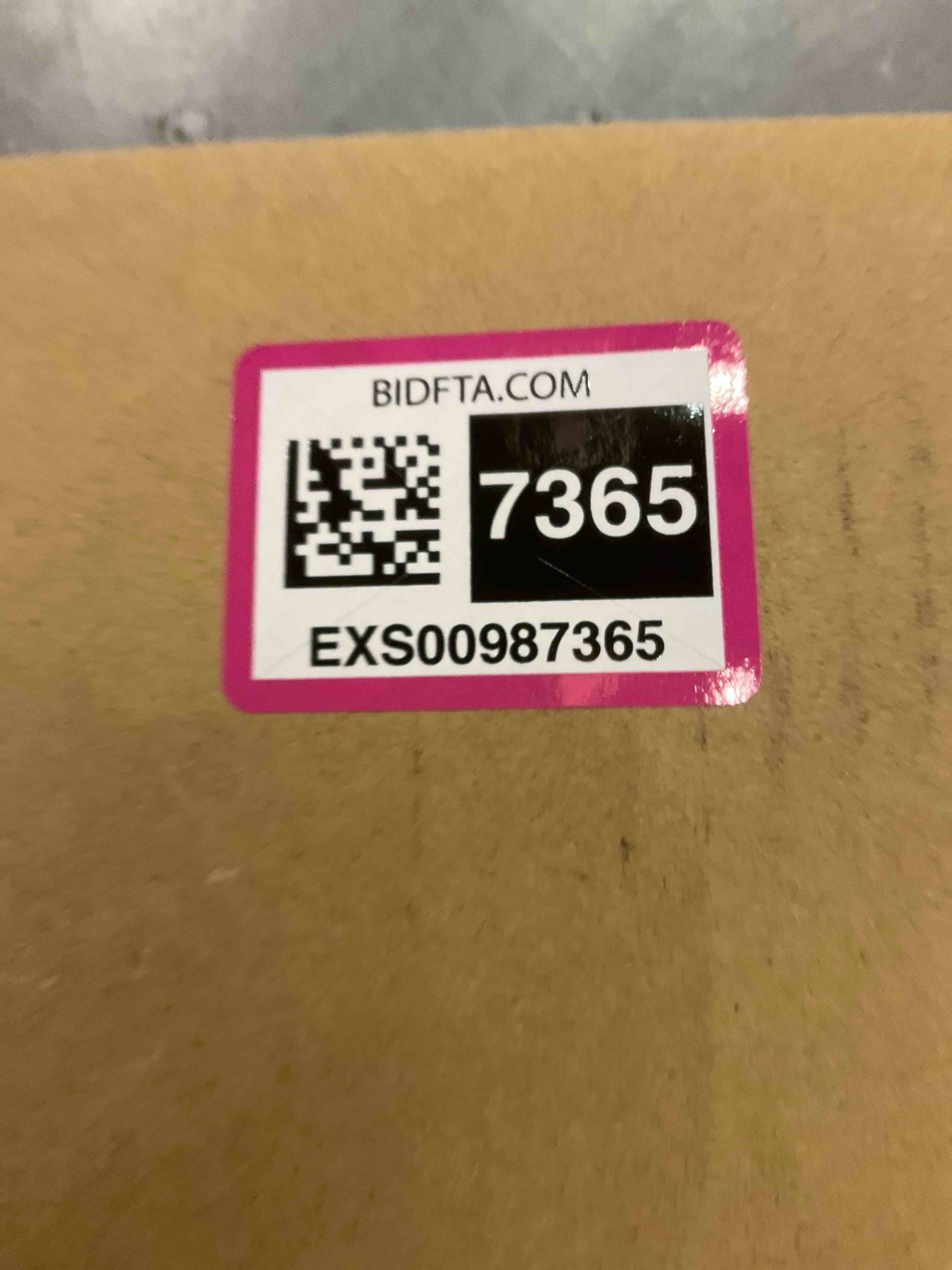 https://s3.amazonaws.com/lotting-images-prod/bidfta/EXS00987365_1704902944643.jpeg