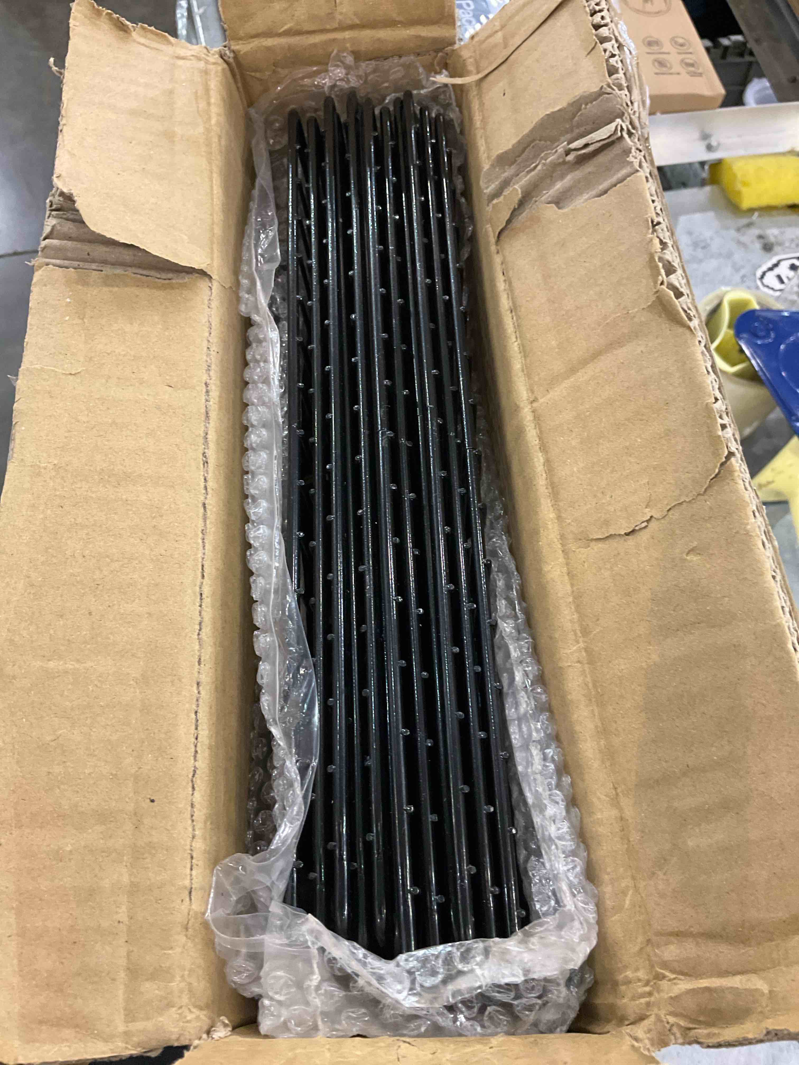 https://s3.amazonaws.com/lotting-images-prod/bidfta/EXS00987609_1704385751522.jpeg