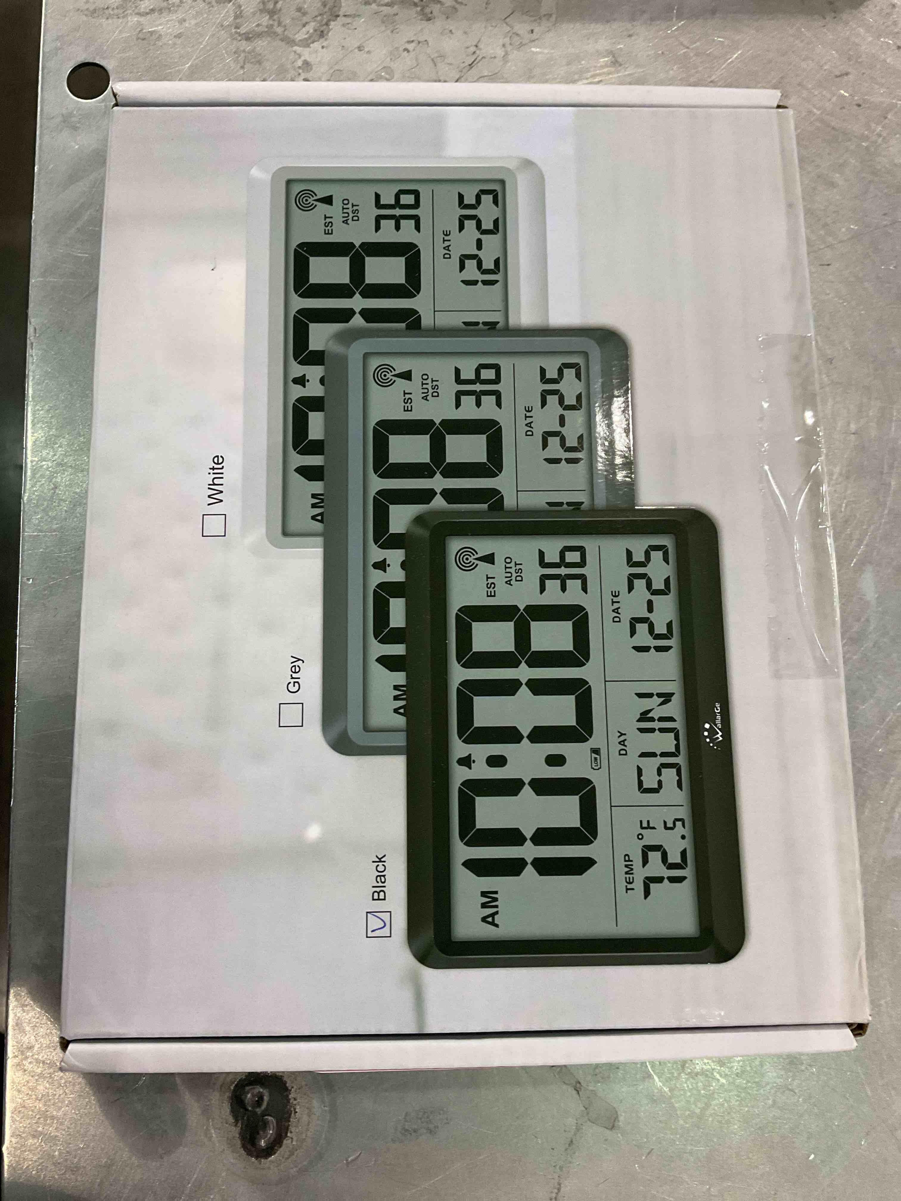 https://s3.amazonaws.com/lotting-images-prod/bidfta/EXS00987702_1704456615970.jpeg