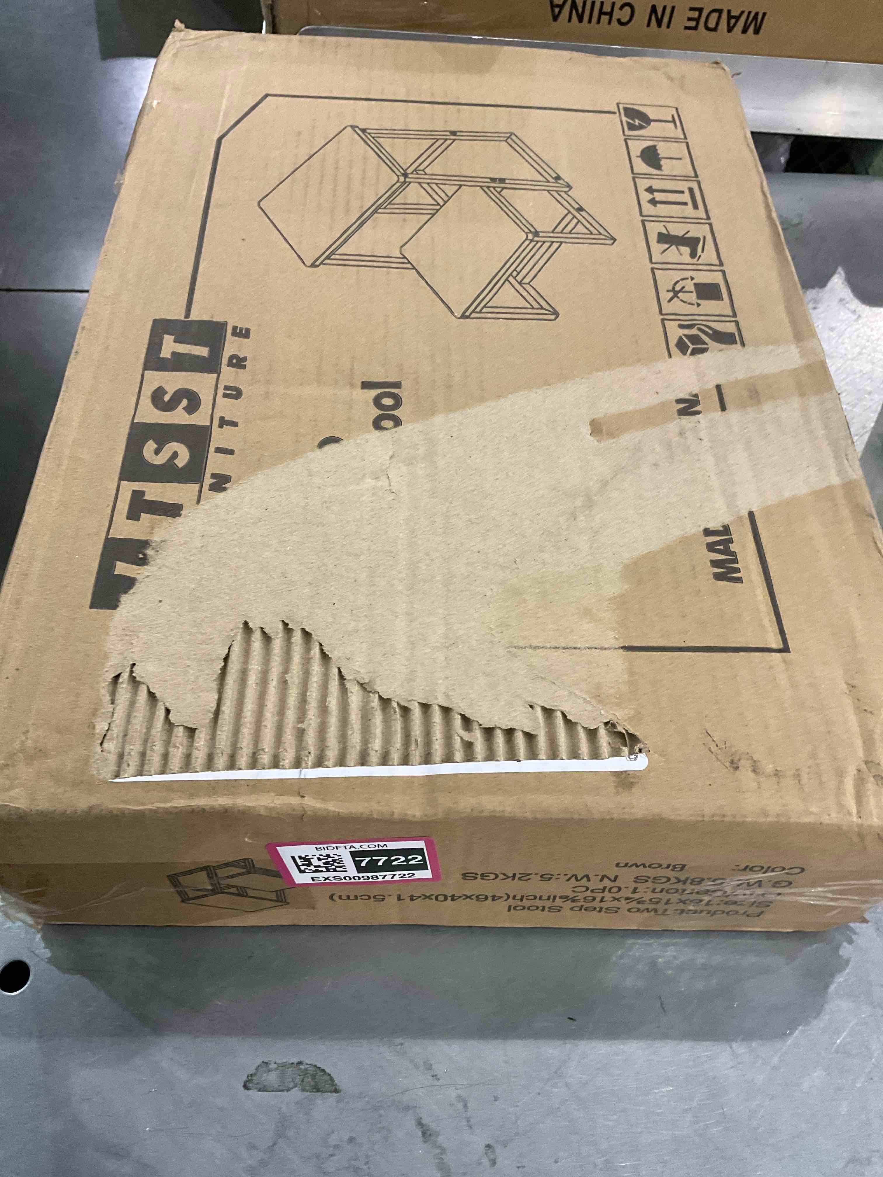 https://s3.amazonaws.com/lotting-images-prod/bidfta/EXS00987722_1704459210455.jpeg