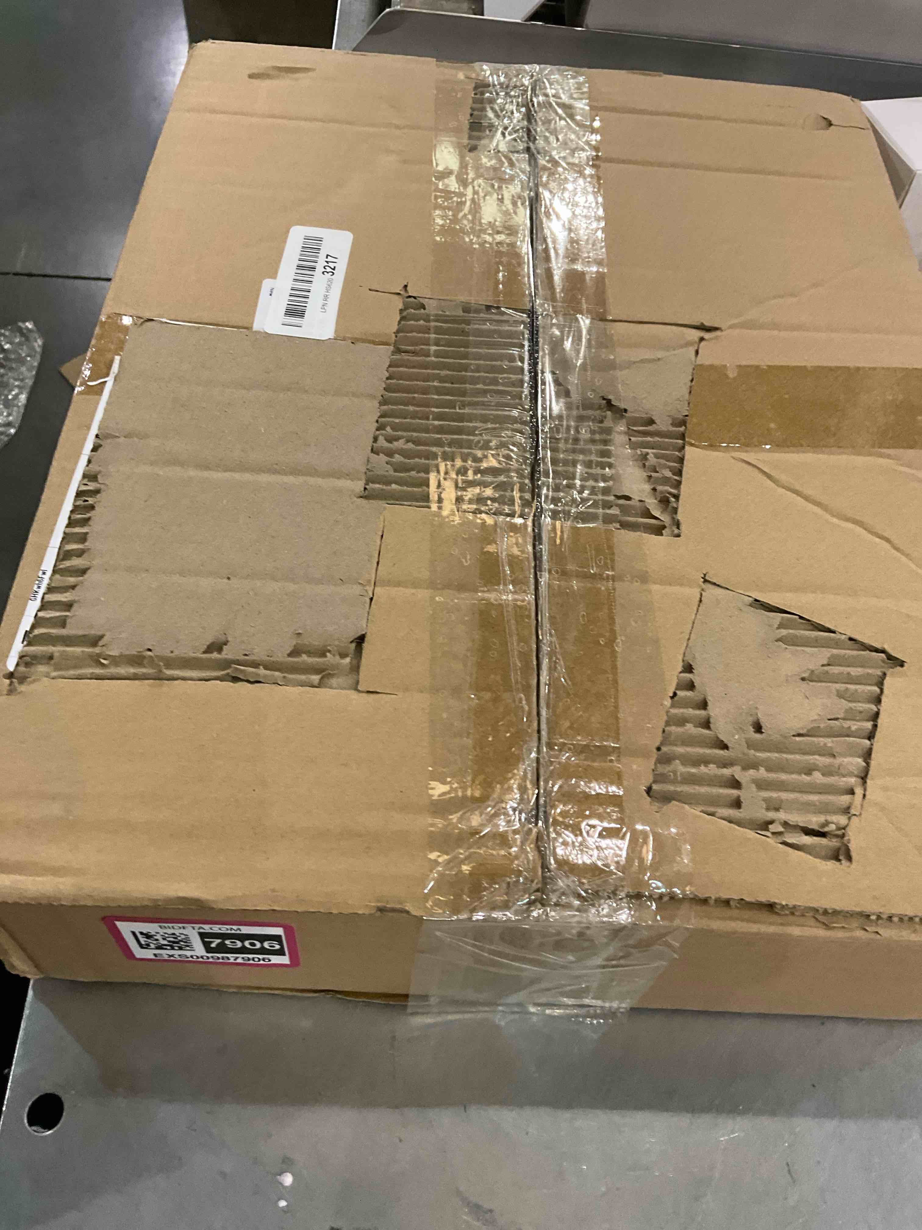 https://s3.amazonaws.com/lotting-images-prod/bidfta/EXS00987906_1704483907773.jpeg