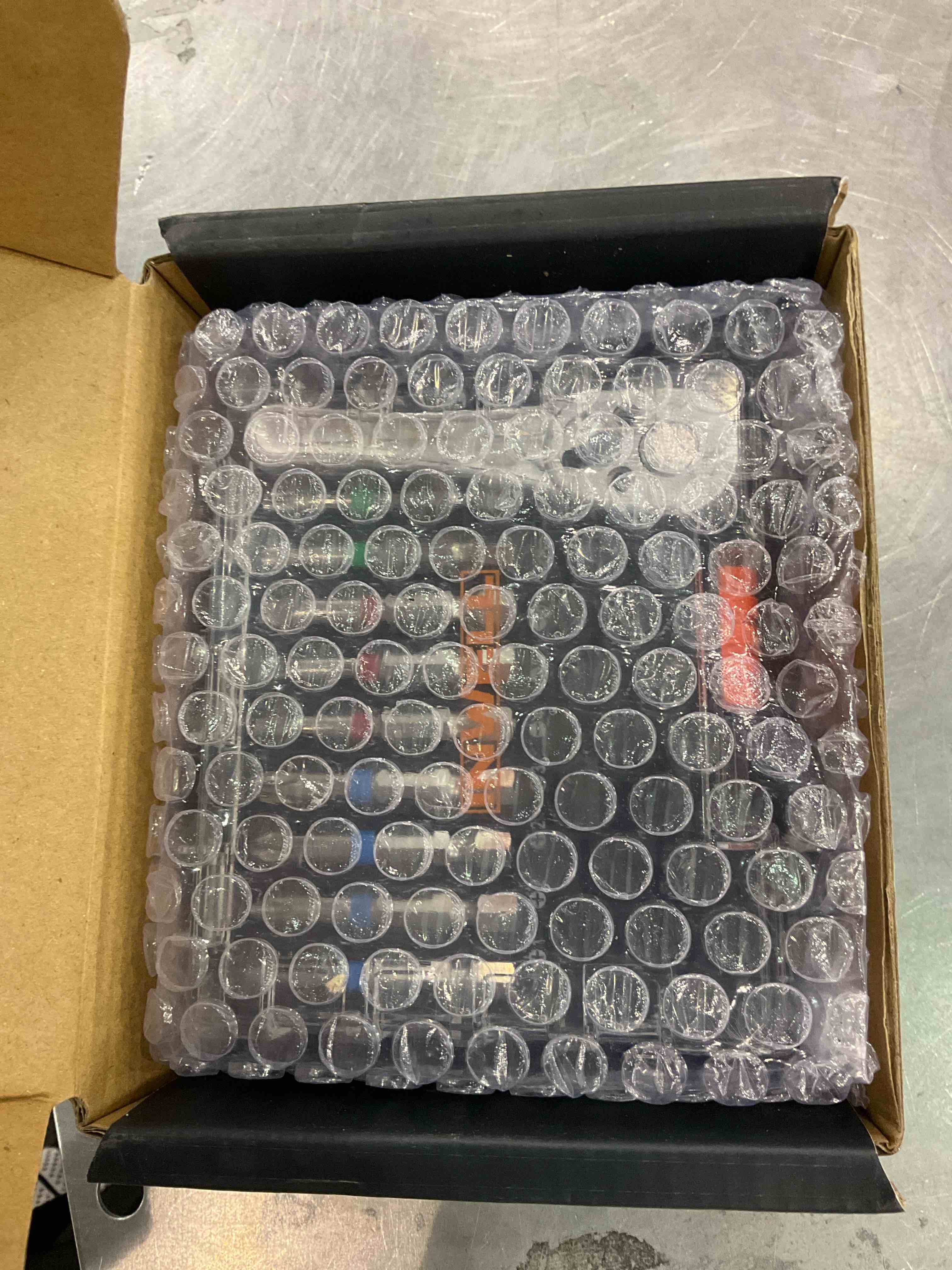 https://s3.amazonaws.com/lotting-images-prod/bidfta/EXS00987936_1704715993102.jpeg