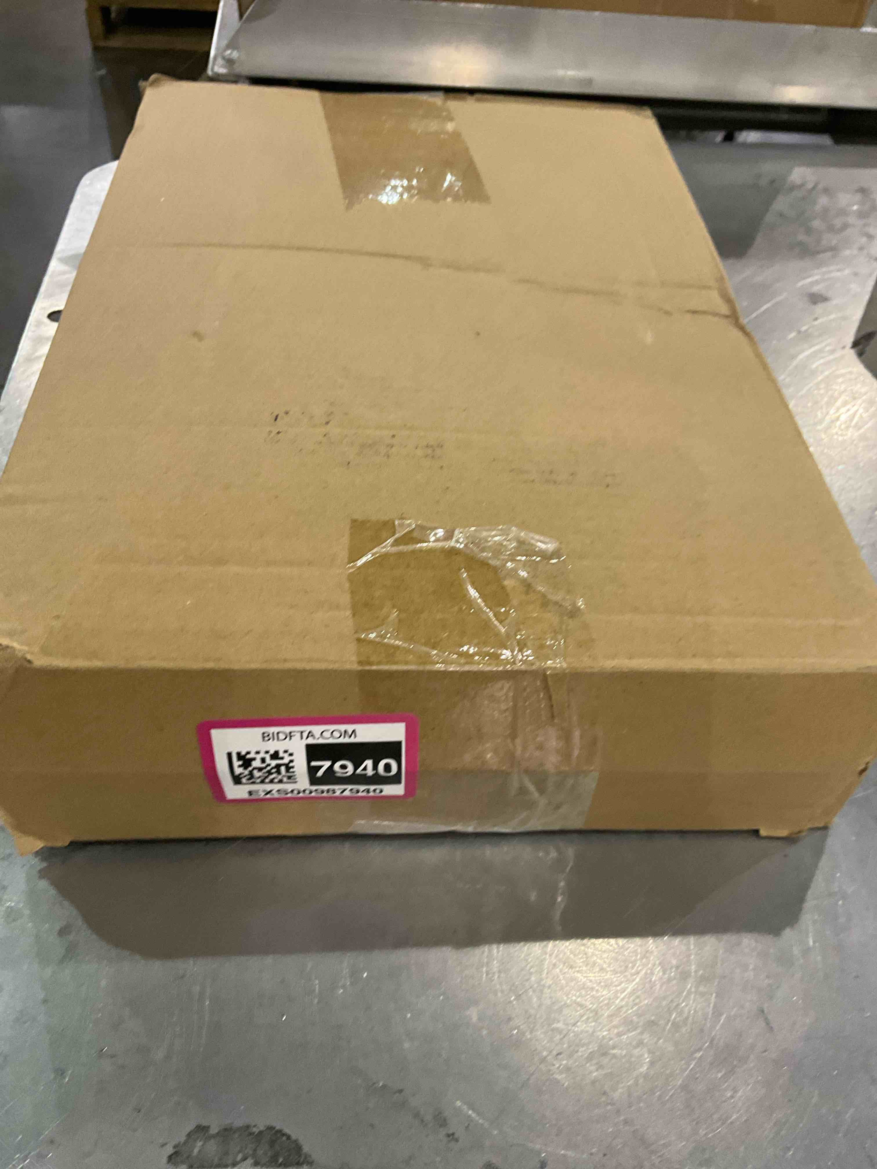 https://s3.amazonaws.com/lotting-images-prod/bidfta/EXS00987940_1704716480794.jpeg