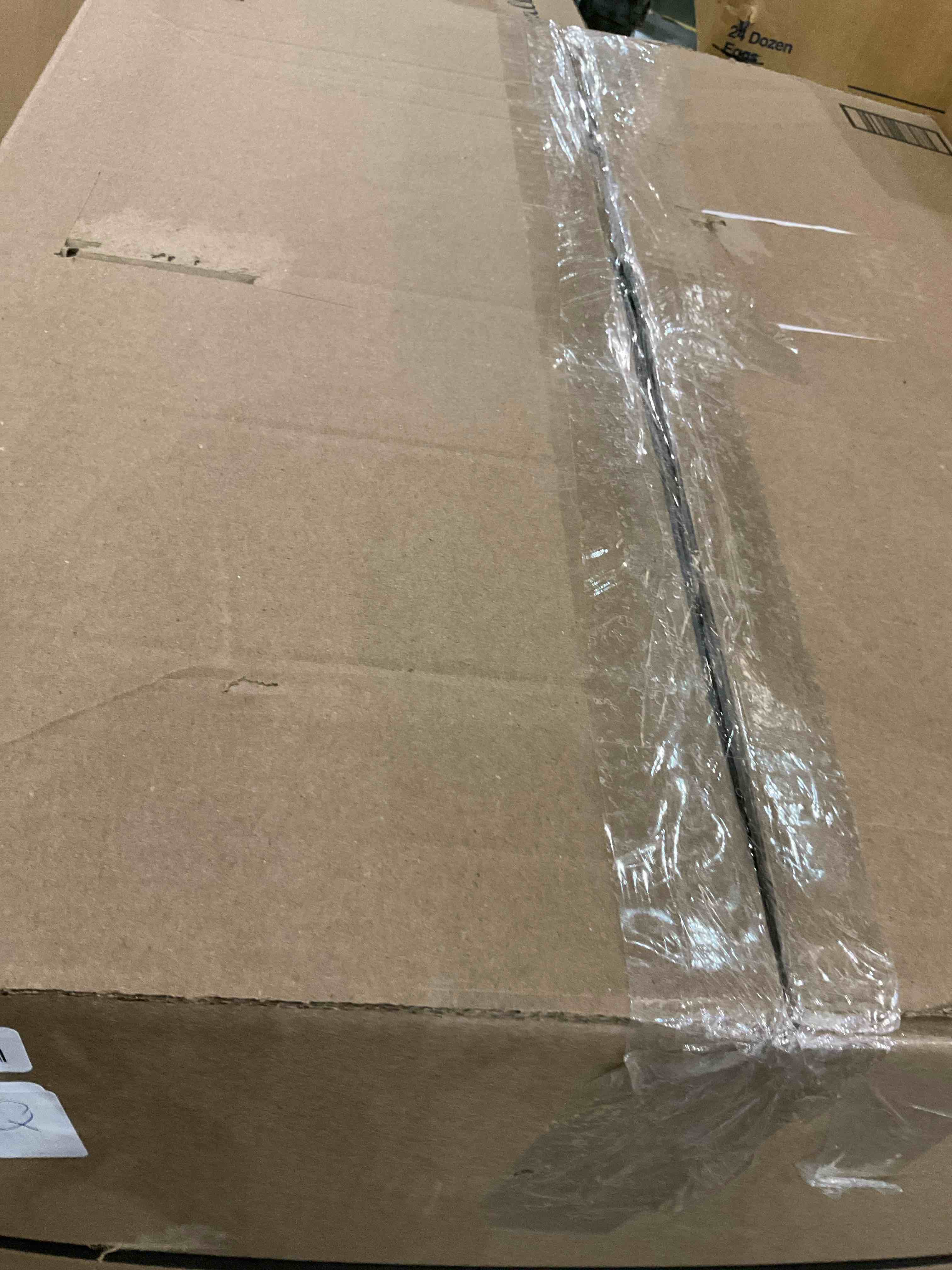 https://s3.amazonaws.com/lotting-images-prod/bidfta/EXS00988010_1704832556010.jpeg