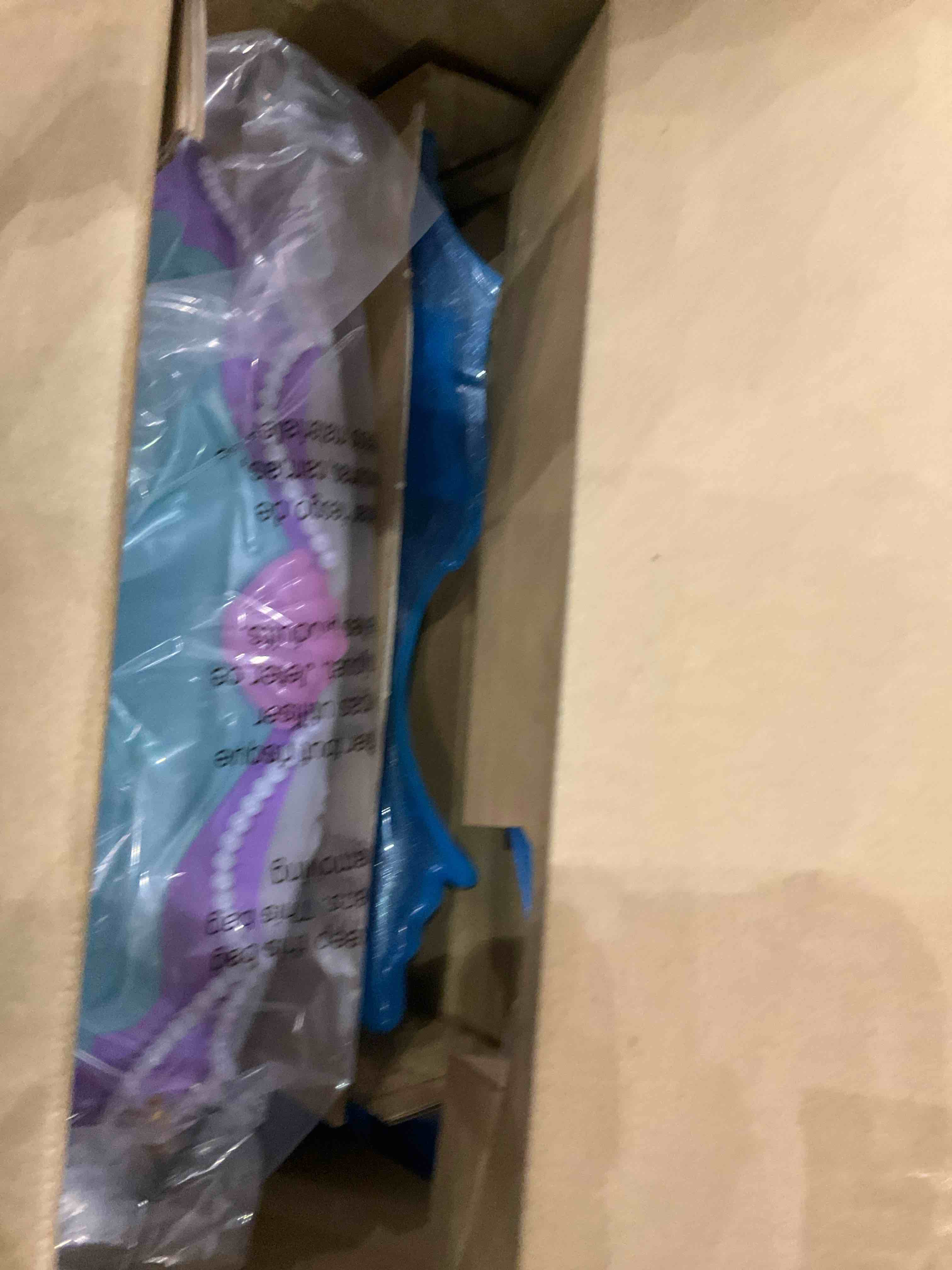 https://s3.amazonaws.com/lotting-images-prod/bidfta/EXS00988016_1704834160090.jpeg