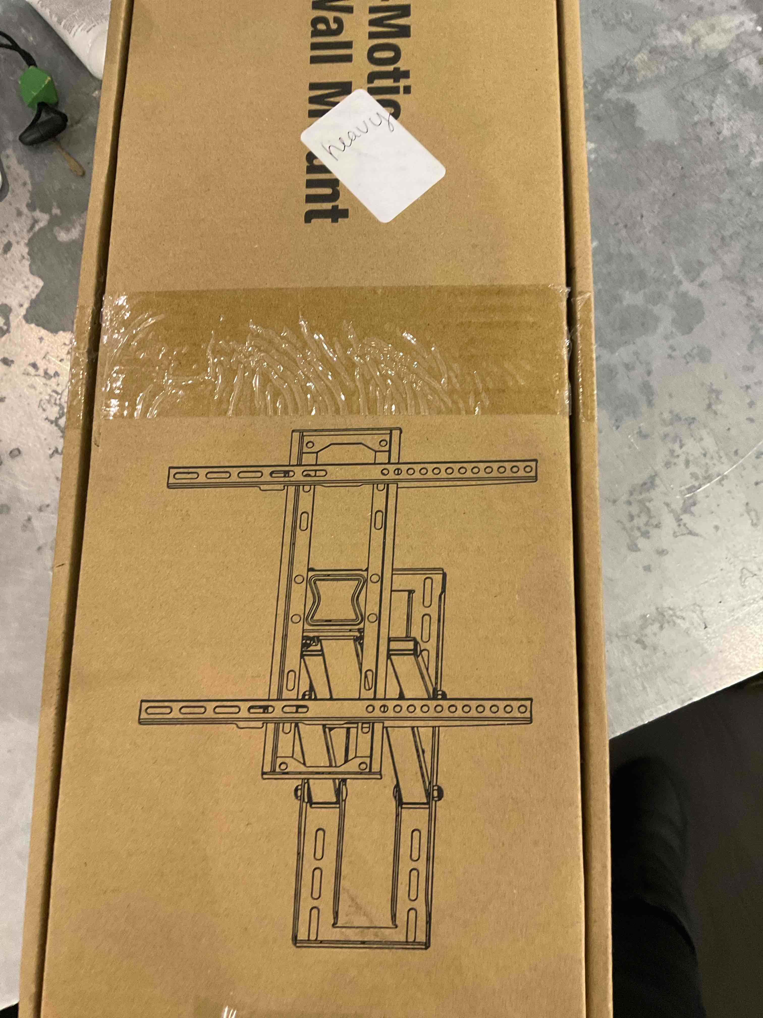 https://s3.amazonaws.com/lotting-images-prod/bidfta/EXS00988322_1705587948529.jpeg