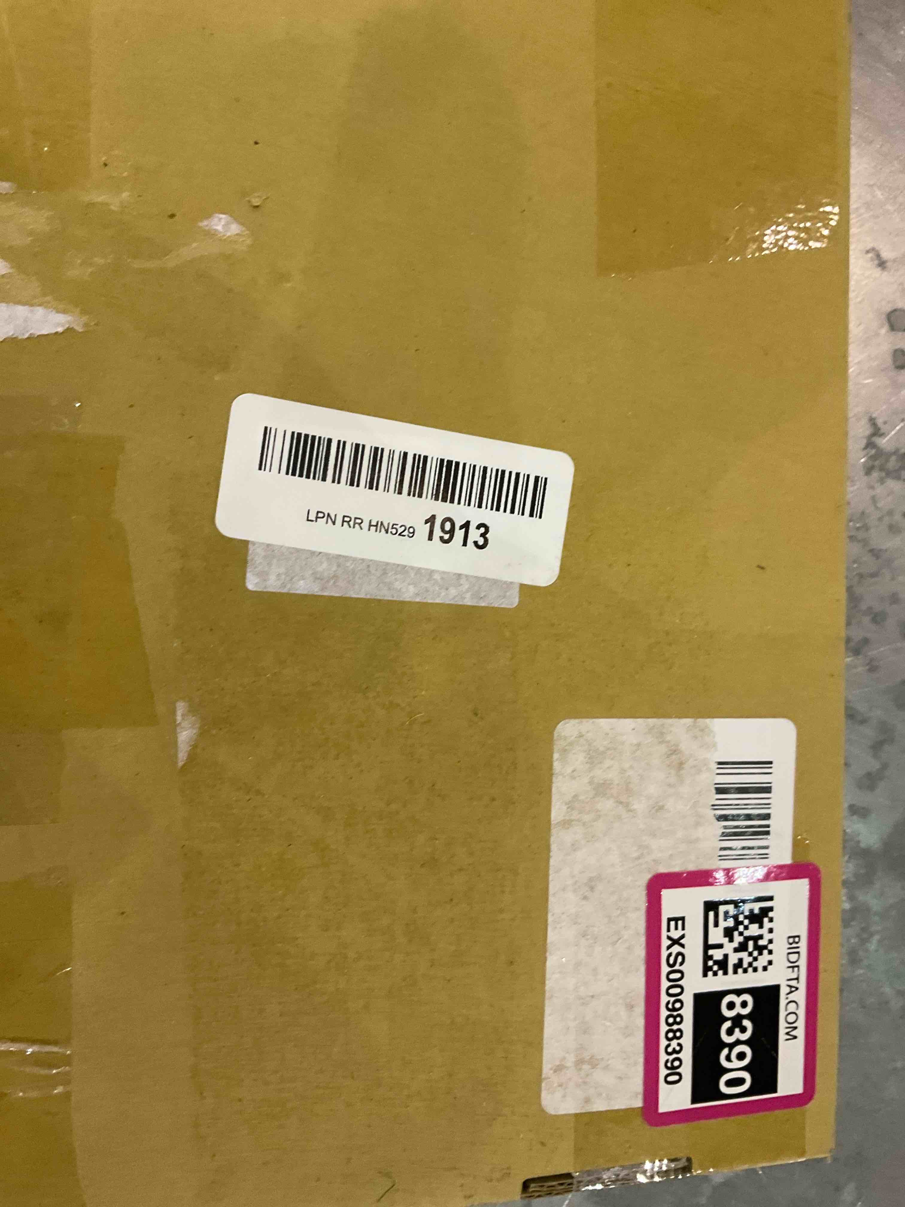 https://s3.amazonaws.com/lotting-images-prod/bidfta/EXS00988390_1705600874089.jpeg