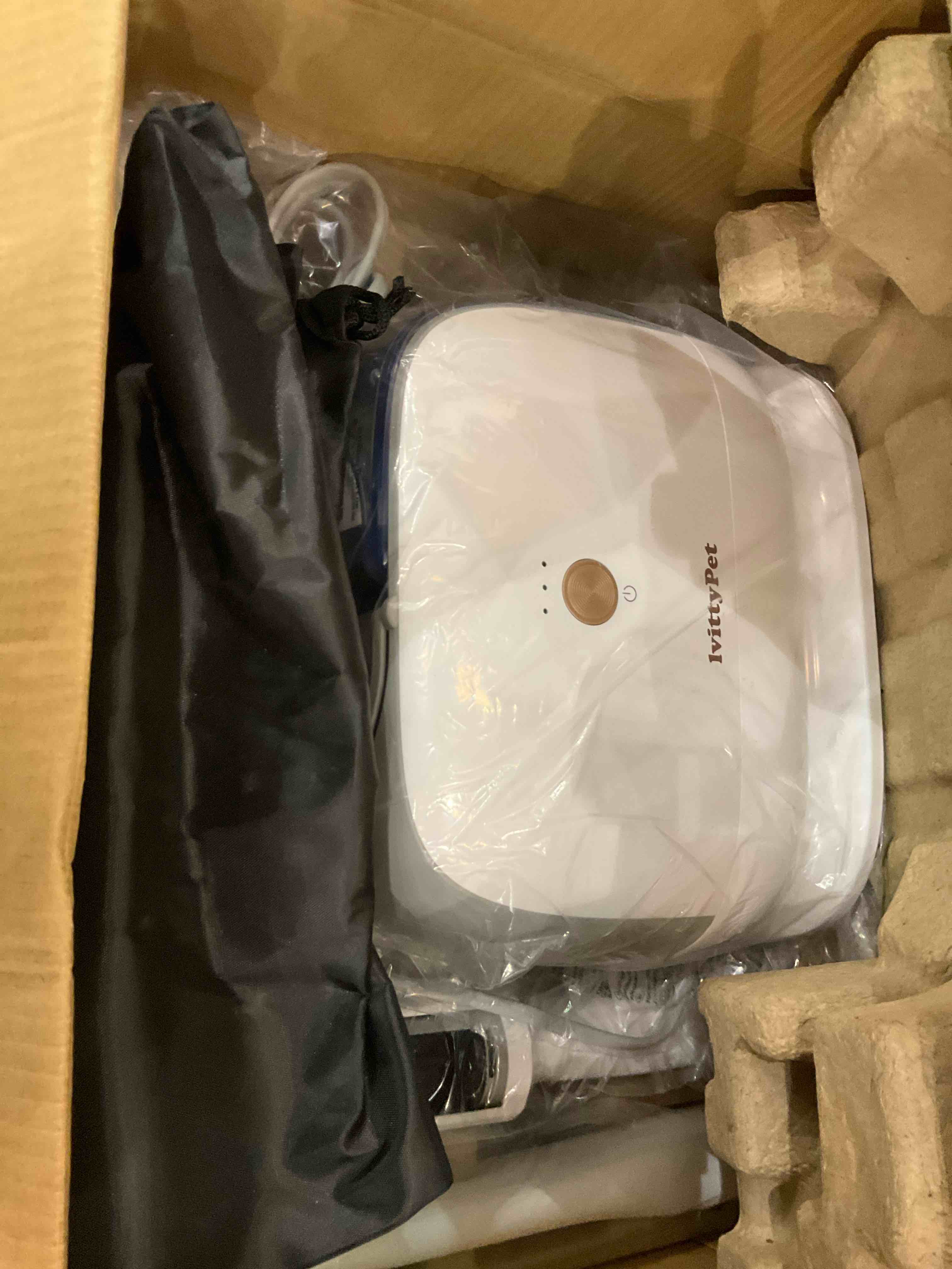 https://s3.amazonaws.com/lotting-images-prod/bidfta/EXS00988489_1705939864793.jpeg