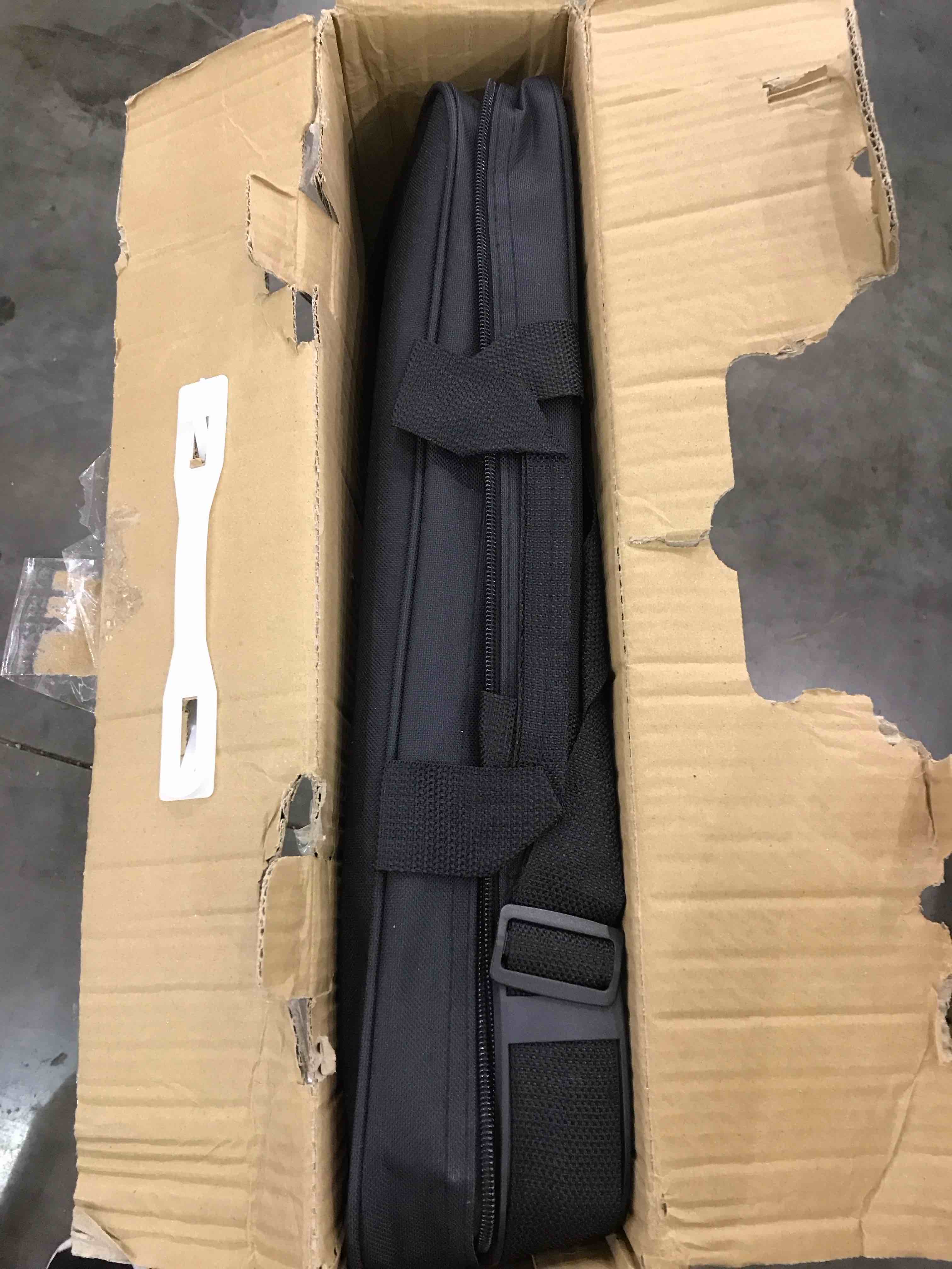 https://s3.amazonaws.com/lotting-images-prod/bidfta/EXS00989322_1704206758695.jpeg
