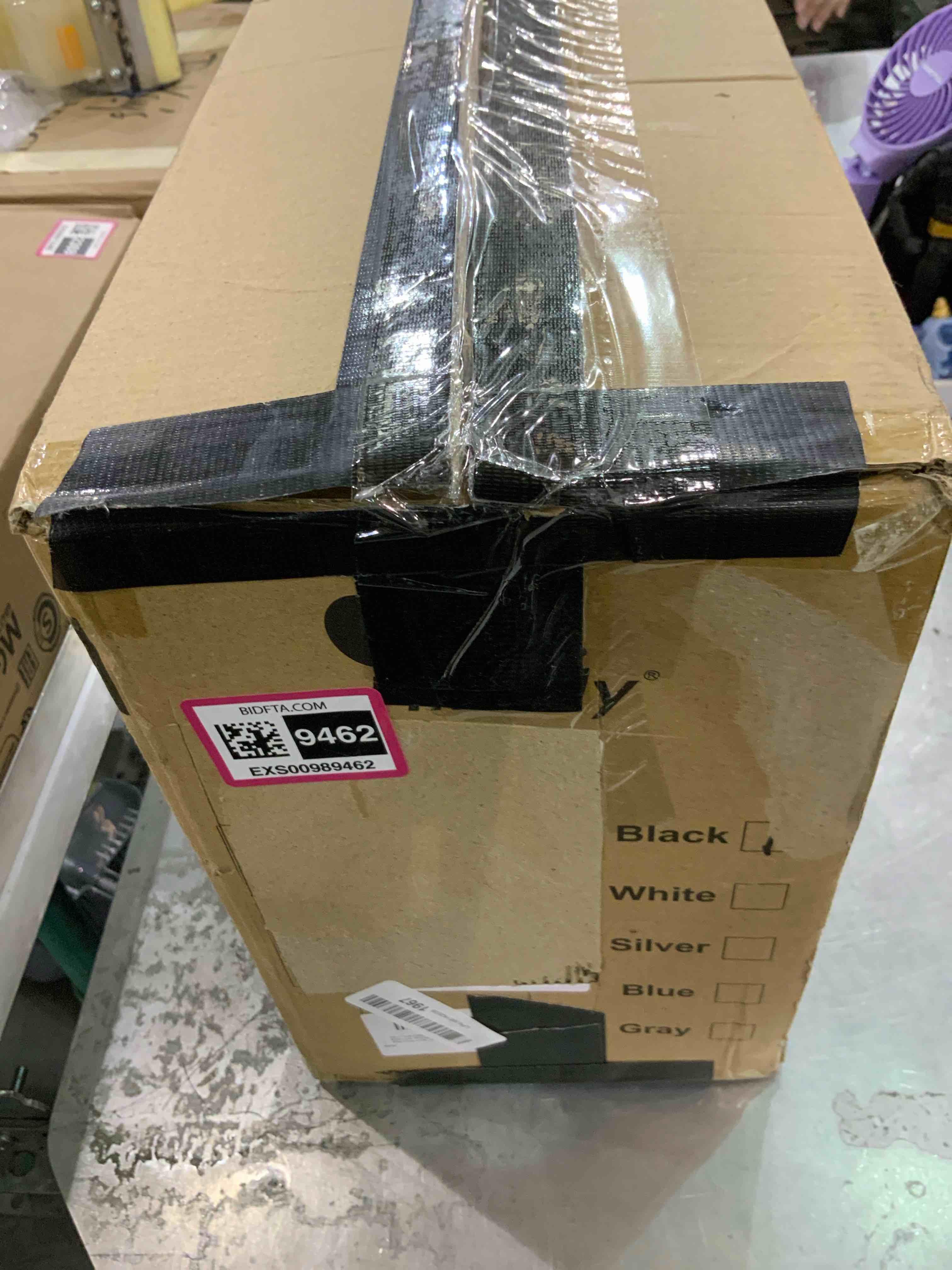 https://s3.amazonaws.com/lotting-images-prod/bidfta/EXS00989462_1704296652328.jpeg