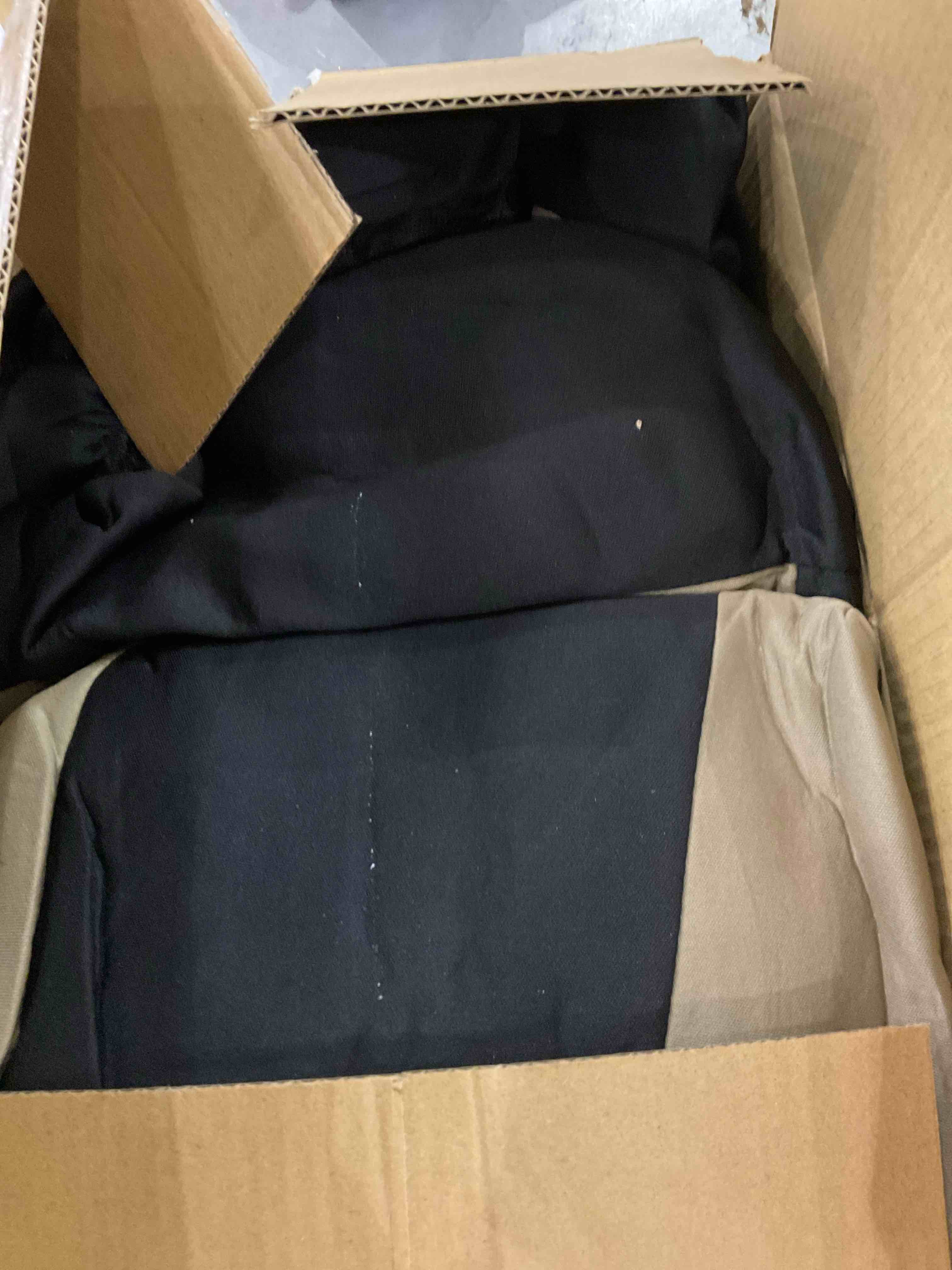 https://s3.amazonaws.com/lotting-images-prod/bidfta/EXS00990941_1705085560415.jpeg