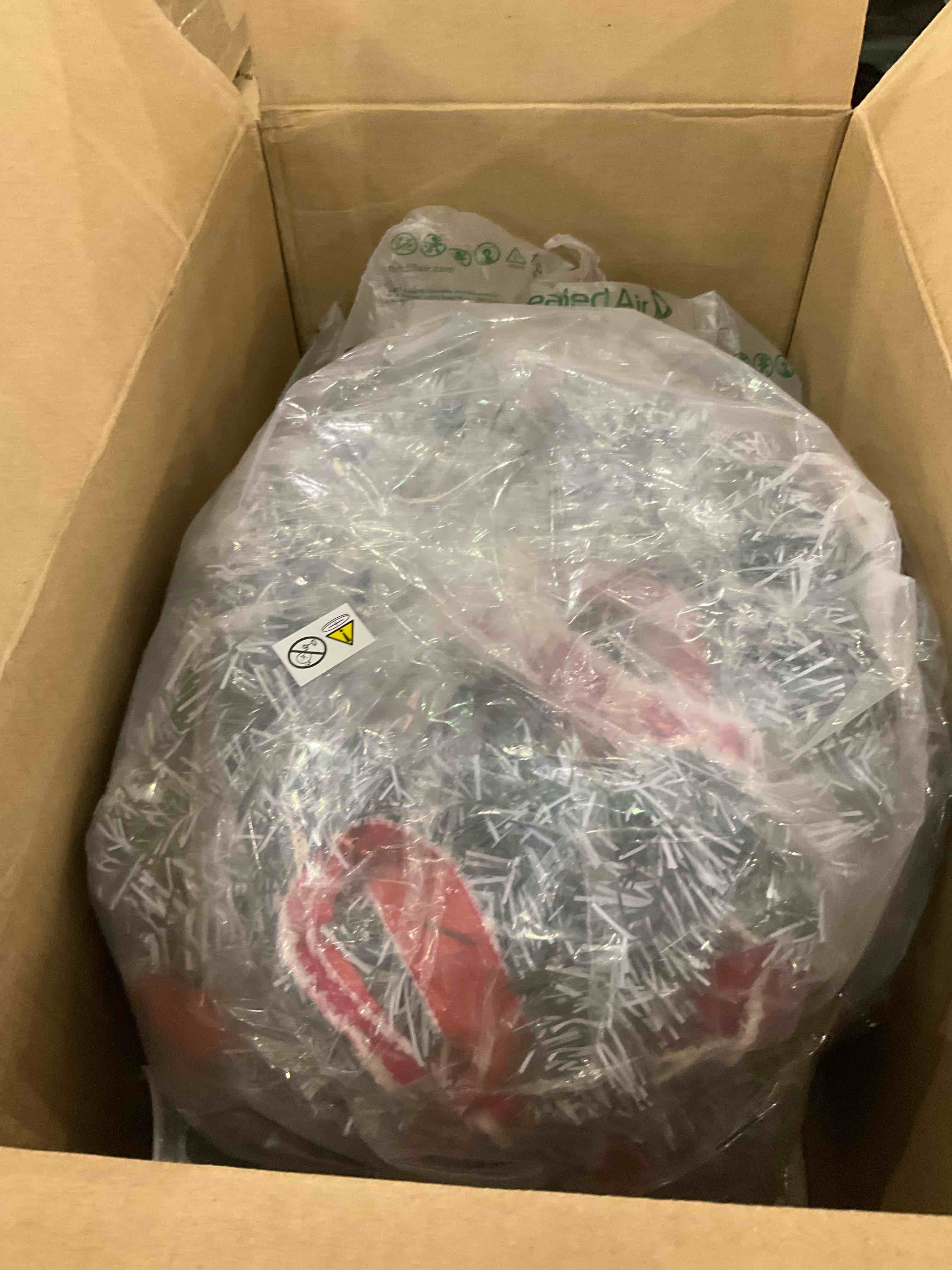 https://s3.amazonaws.com/lotting-images-prod/bidfta/EXS00992315_1704908862771.jpeg