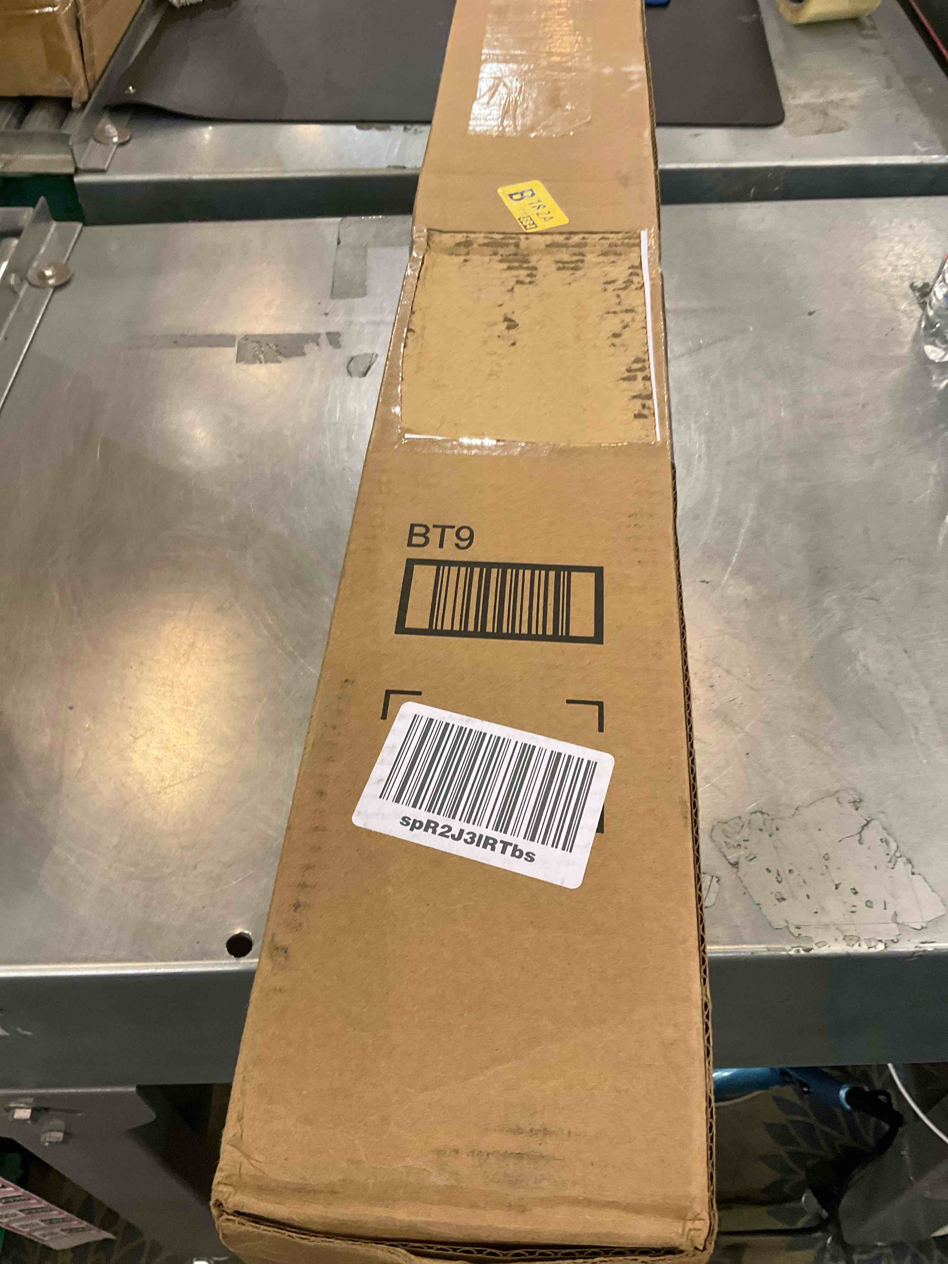 https://s3.amazonaws.com/lotting-images-prod/bidfta/EXS00992335_1704912197329.jpeg