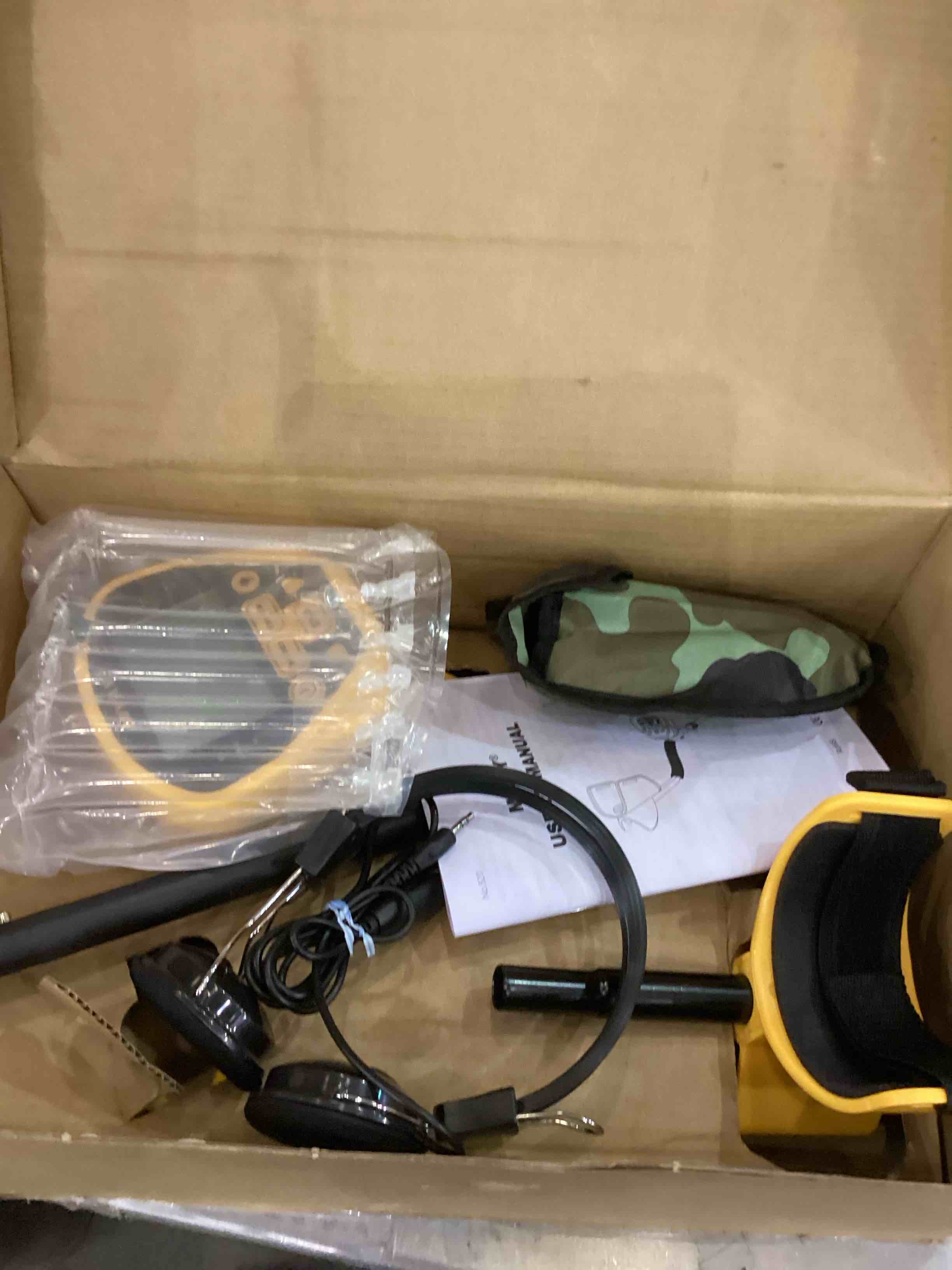 https://s3.amazonaws.com/lotting-images-prod/bidfta/EXS00993058_1704737897290.jpeg