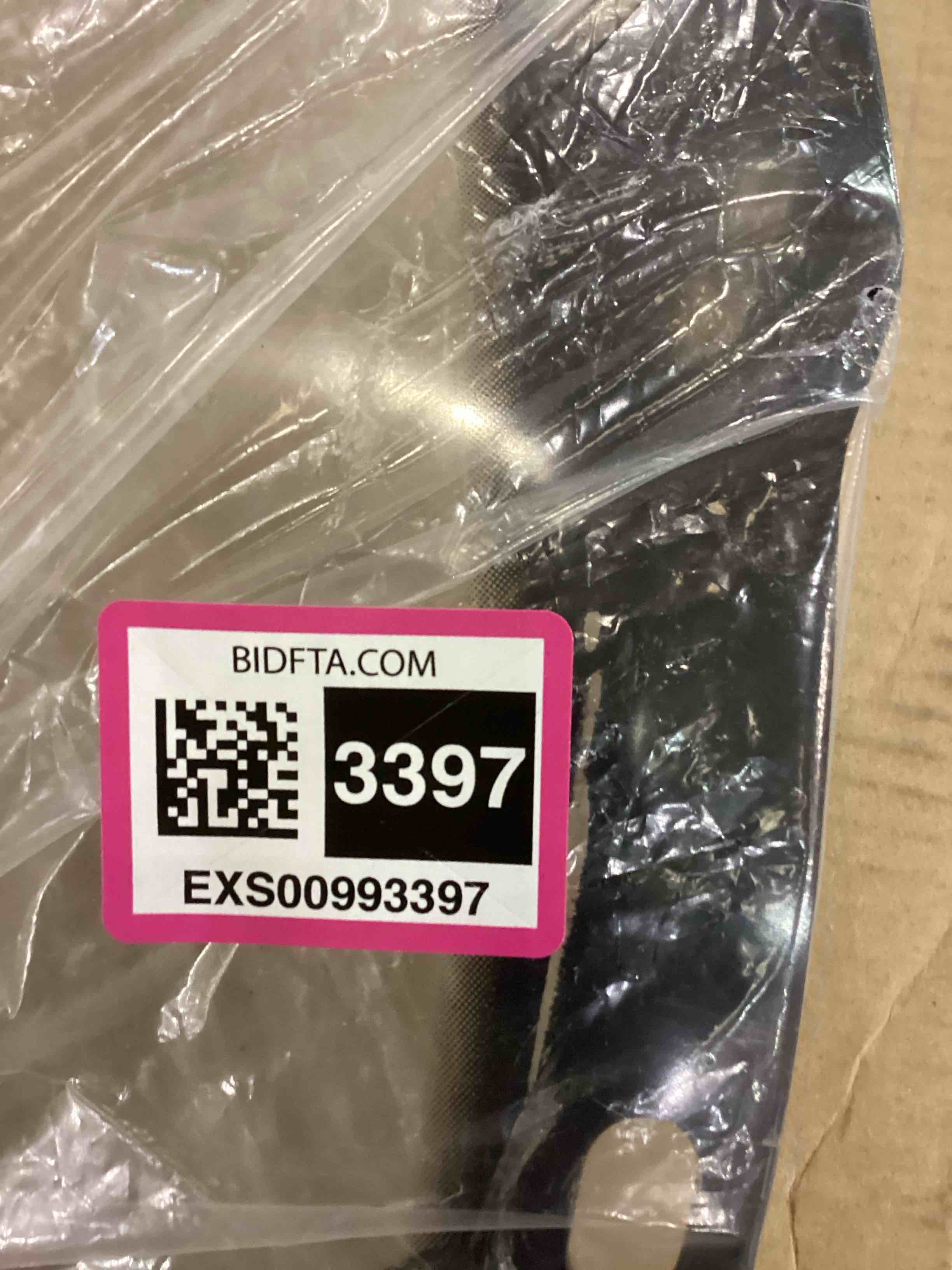 https://s3.amazonaws.com/lotting-images-prod/bidfta/EXS00993397_1704910889801.jpeg