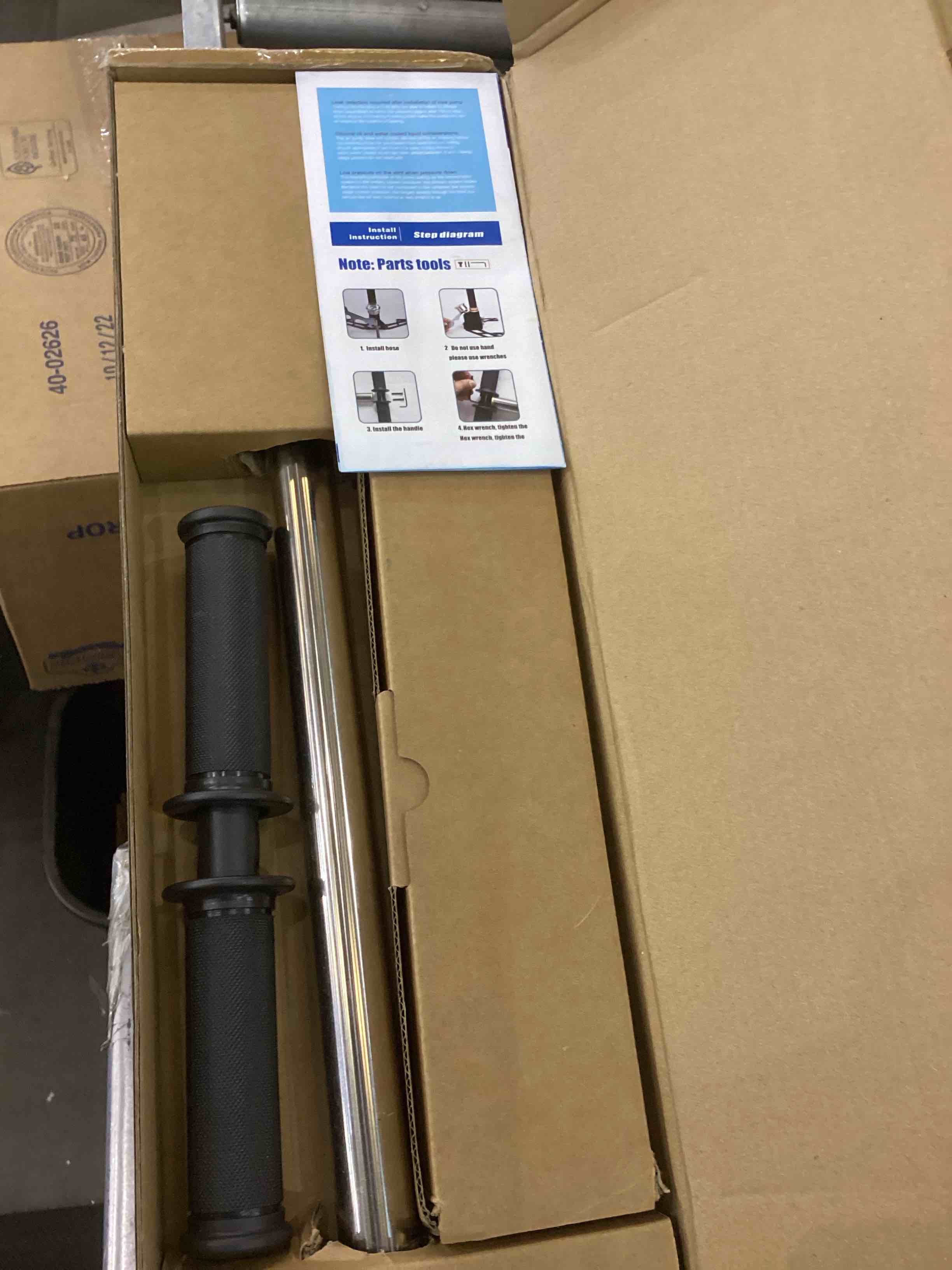 https://s3.amazonaws.com/lotting-images-prod/bidfta/EXS00993405_1704912338169.jpeg
