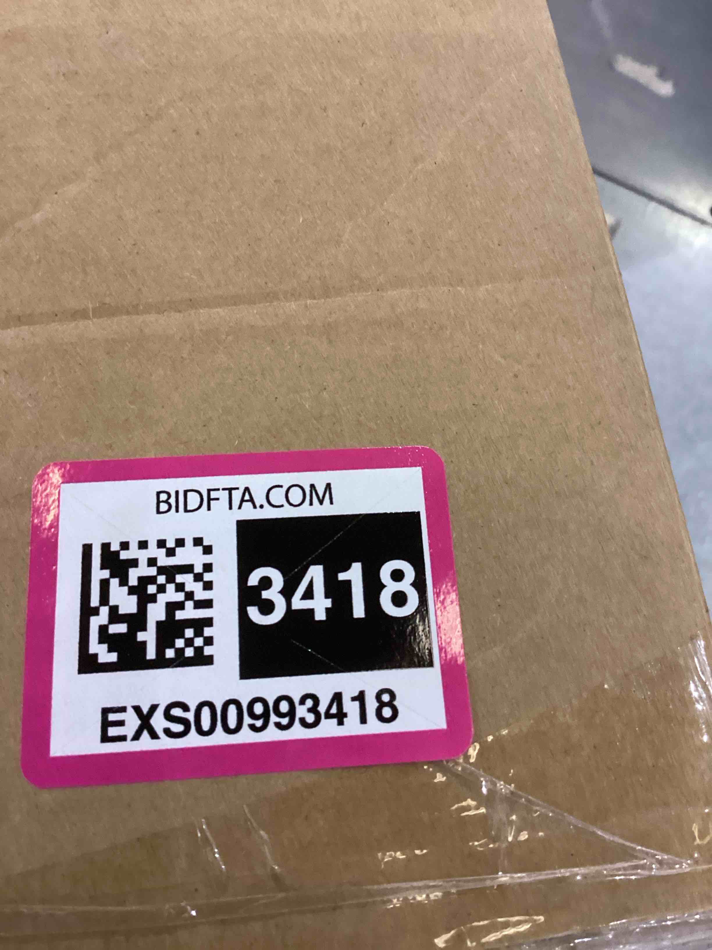 https://s3.amazonaws.com/lotting-images-prod/bidfta/EXS00993418_1704916250964.jpeg