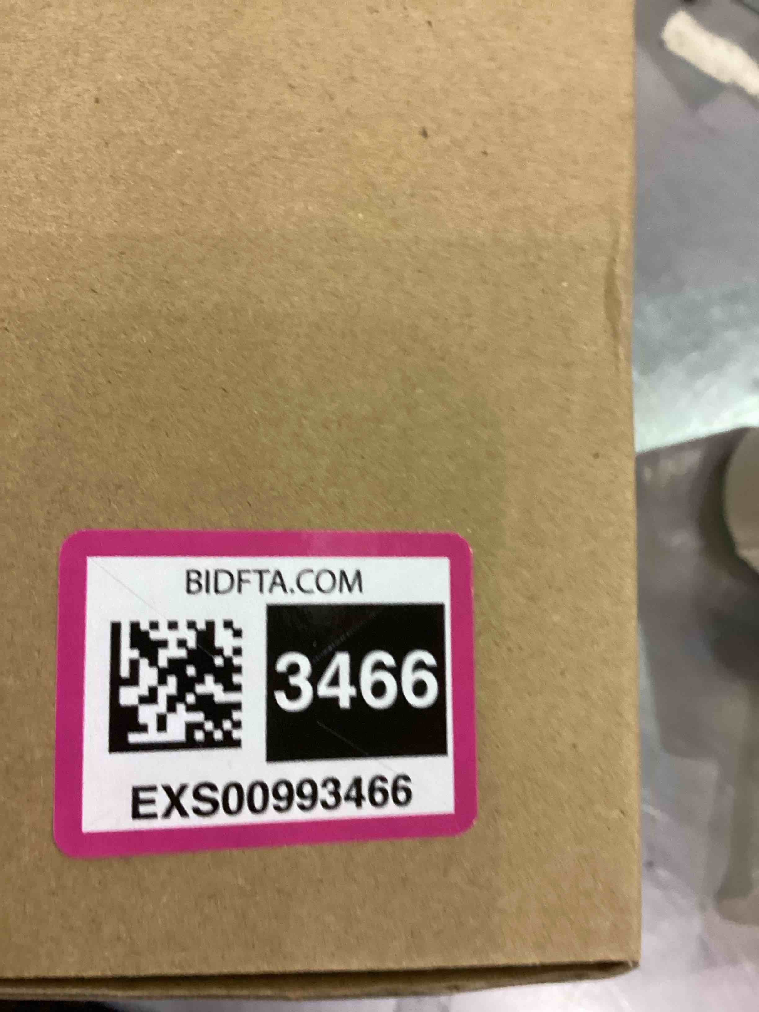 https://s3.amazonaws.com/lotting-images-prod/bidfta/EXS00993466_1704979376995.jpeg