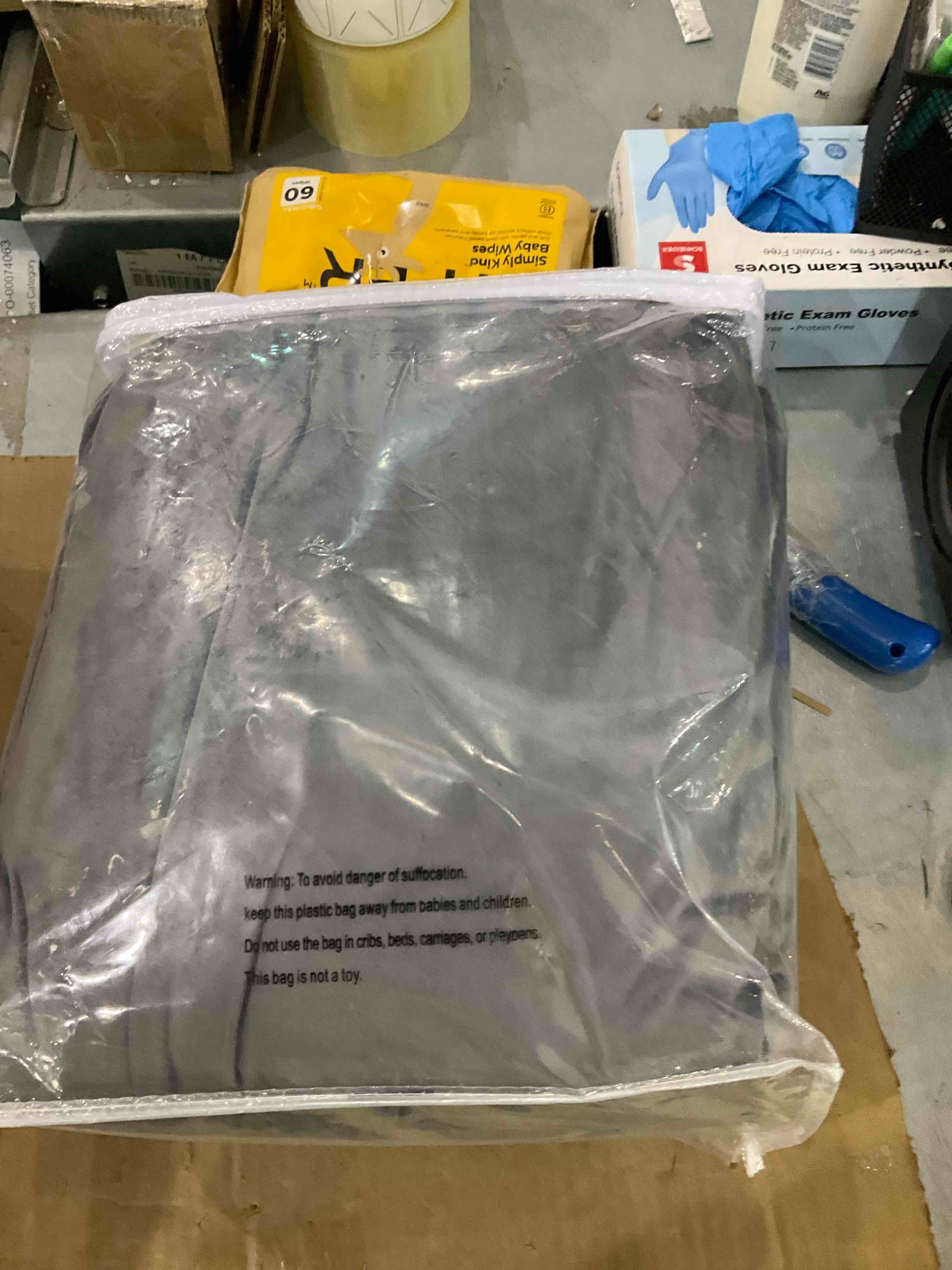 https://s3.amazonaws.com/lotting-images-prod/bidfta/EXS00993609_1705084200732.jpeg
