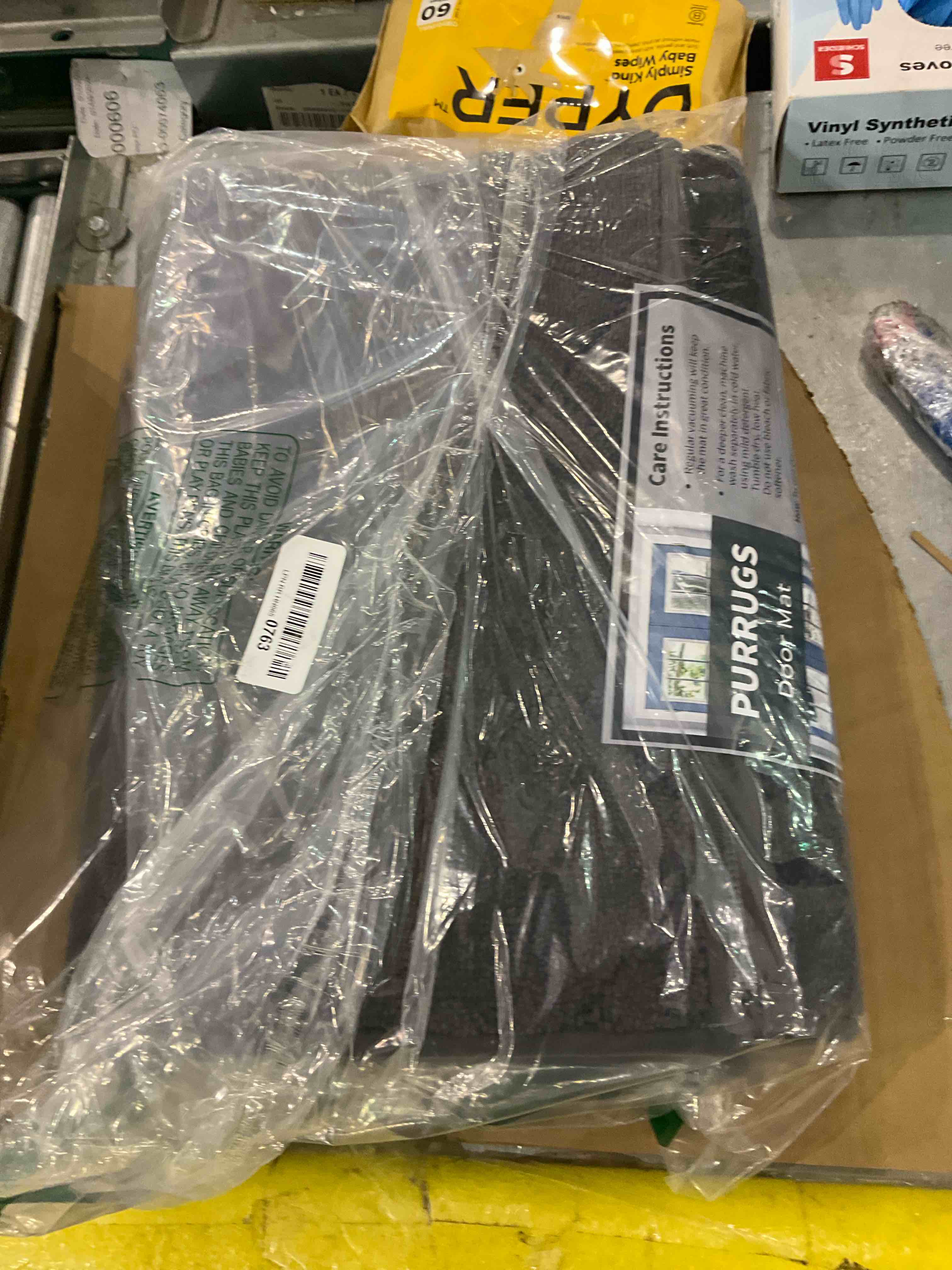https://s3.amazonaws.com/lotting-images-prod/bidfta/EXS00993612_1705084363211.jpeg