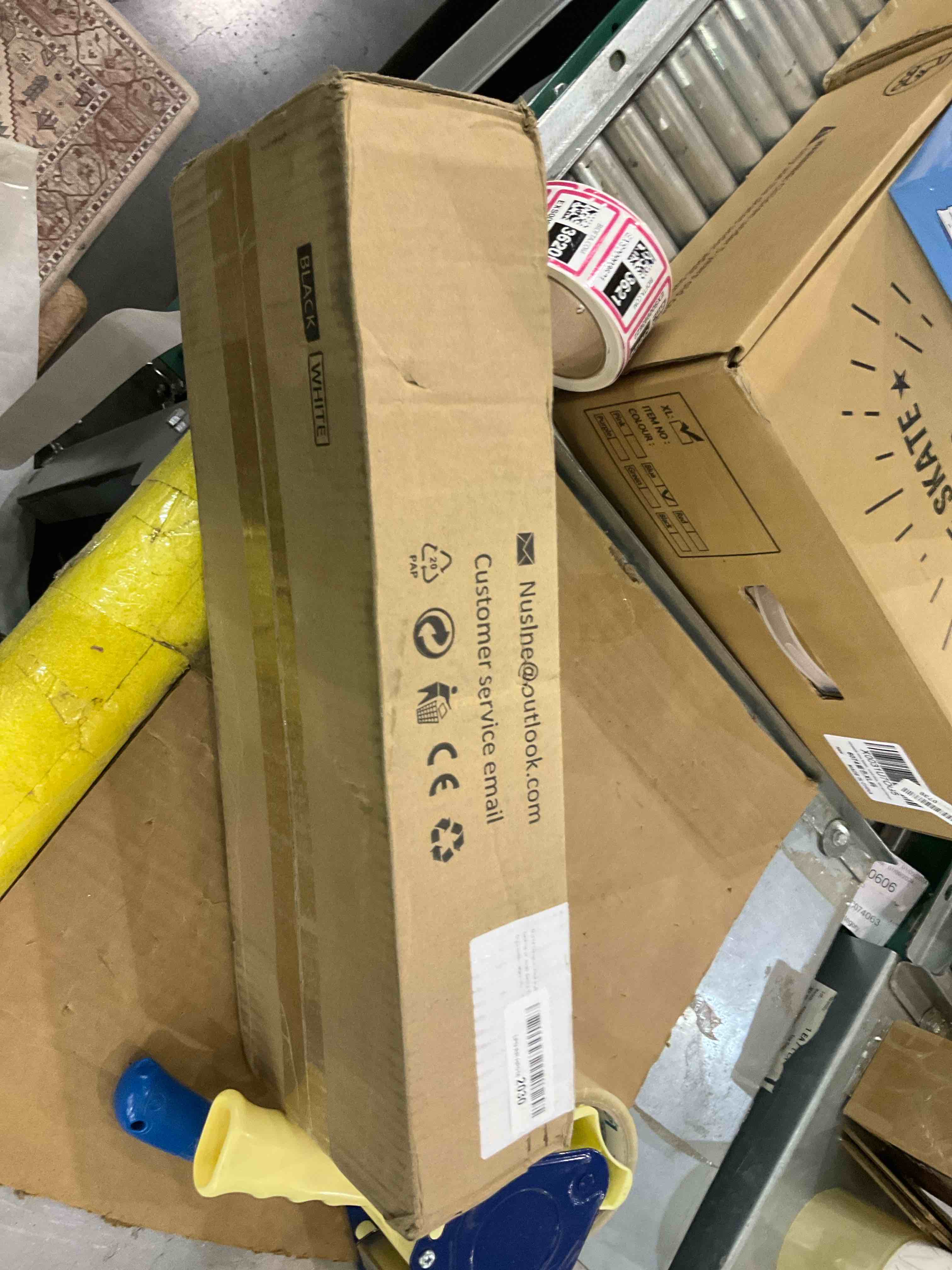 https://s3.amazonaws.com/lotting-images-prod/bidfta/EXS00993617_1705085095715.jpeg
