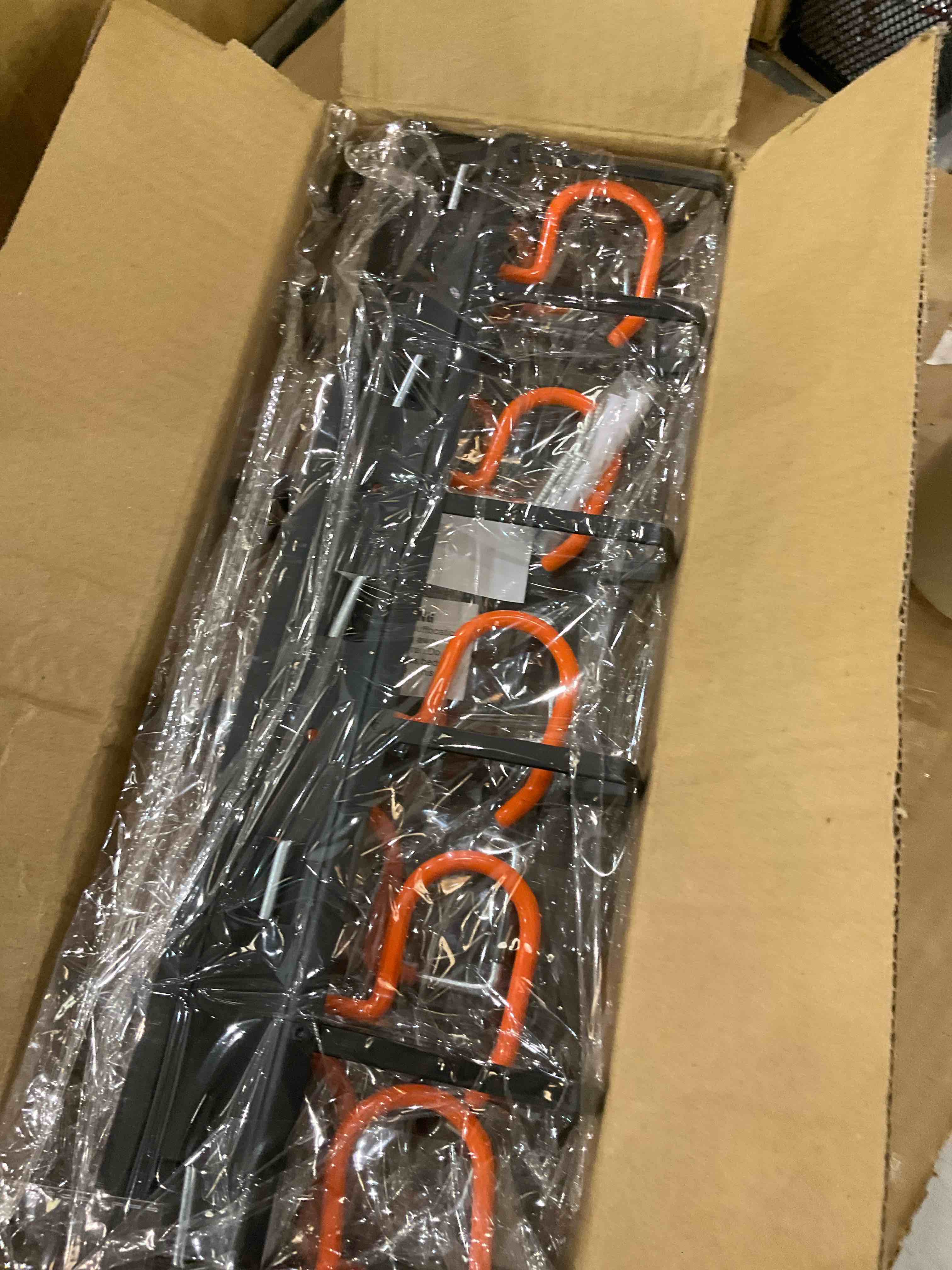 https://s3.amazonaws.com/lotting-images-prod/bidfta/EXS00993707_1705519075566.jpeg
