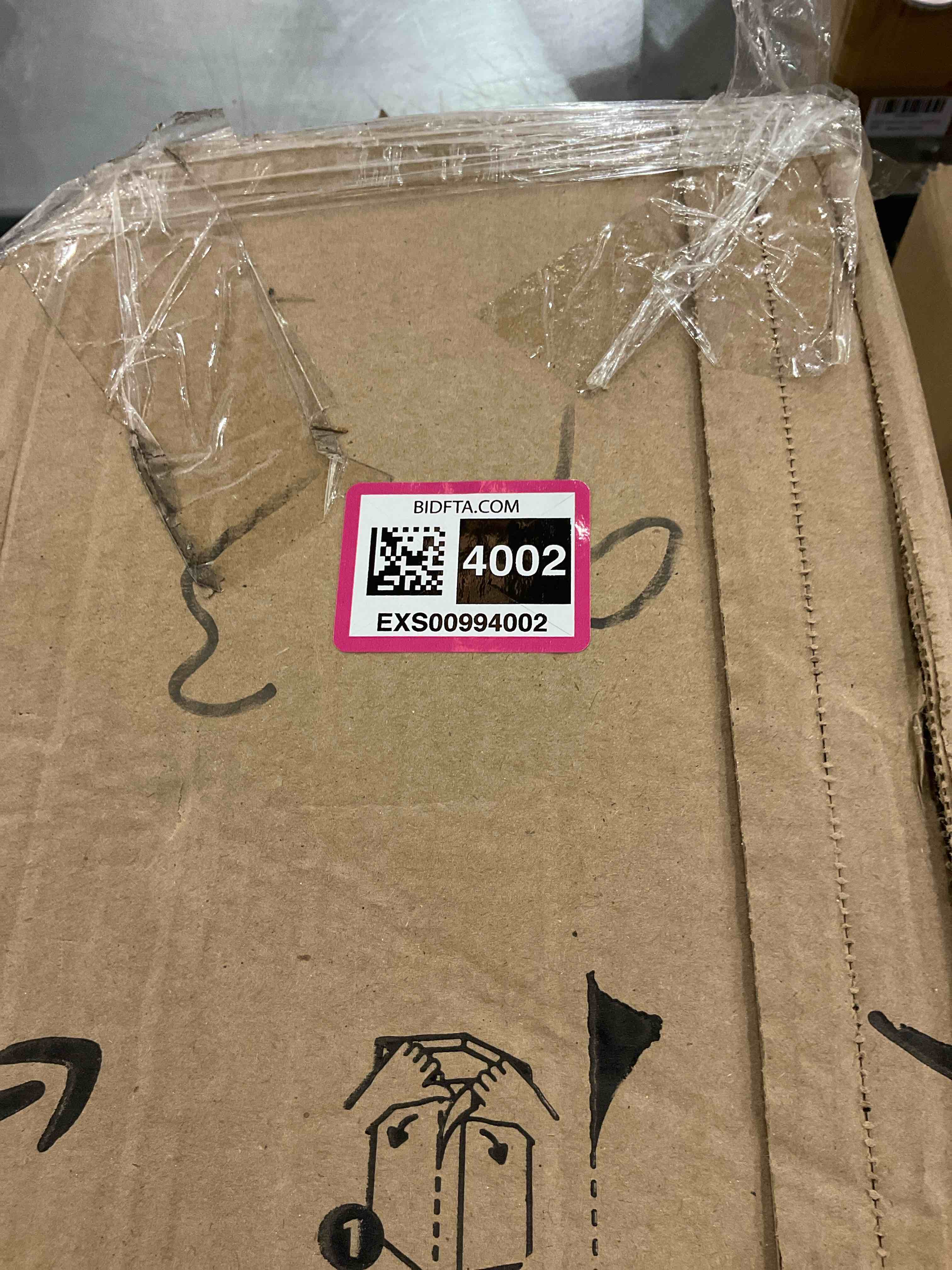 https://s3.amazonaws.com/lotting-images-prod/bidfta/EXS00994002_1704468042872.jpeg