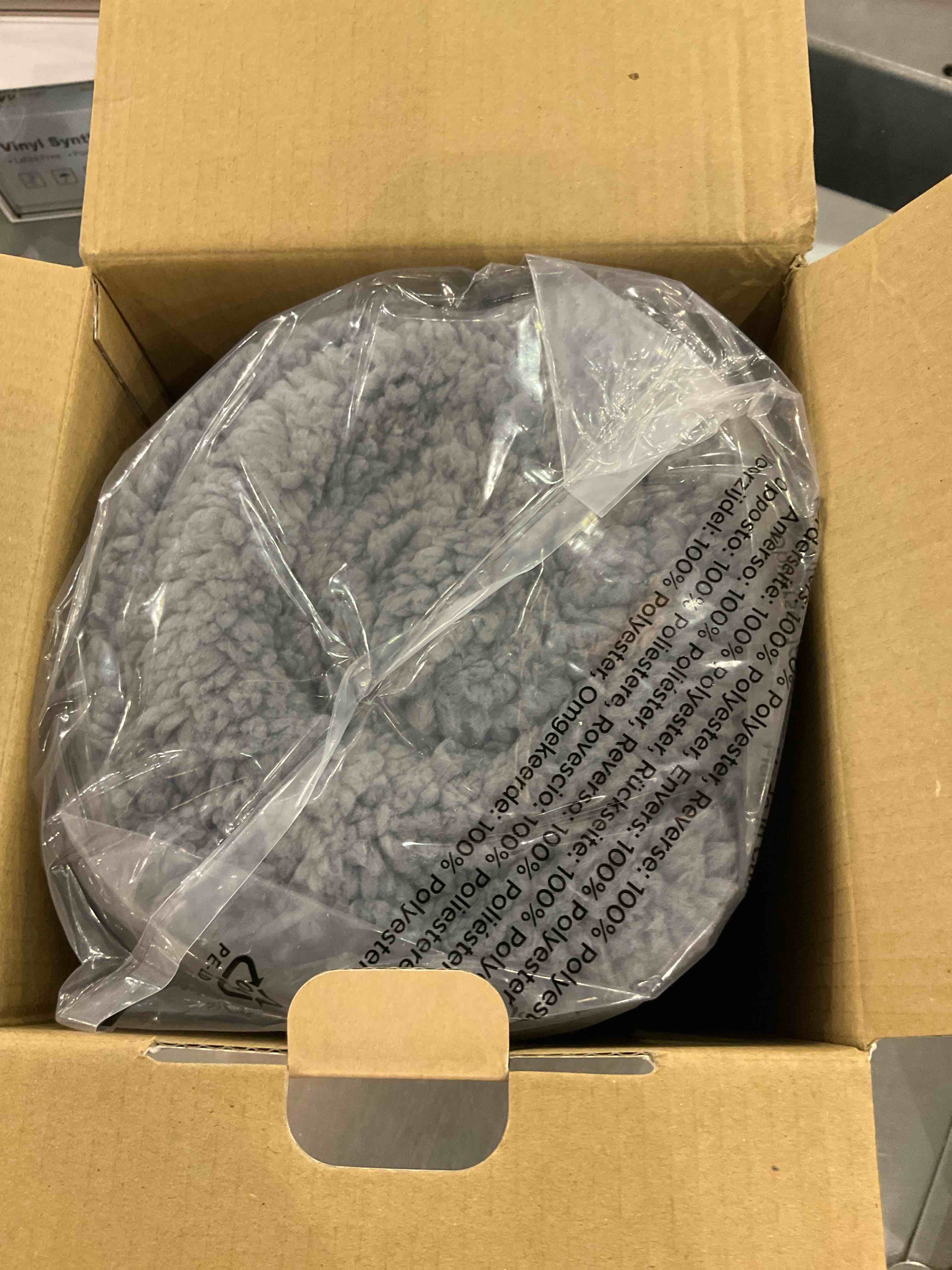 https://s3.amazonaws.com/lotting-images-prod/bidfta/EXS00994003_1704468122727.jpeg