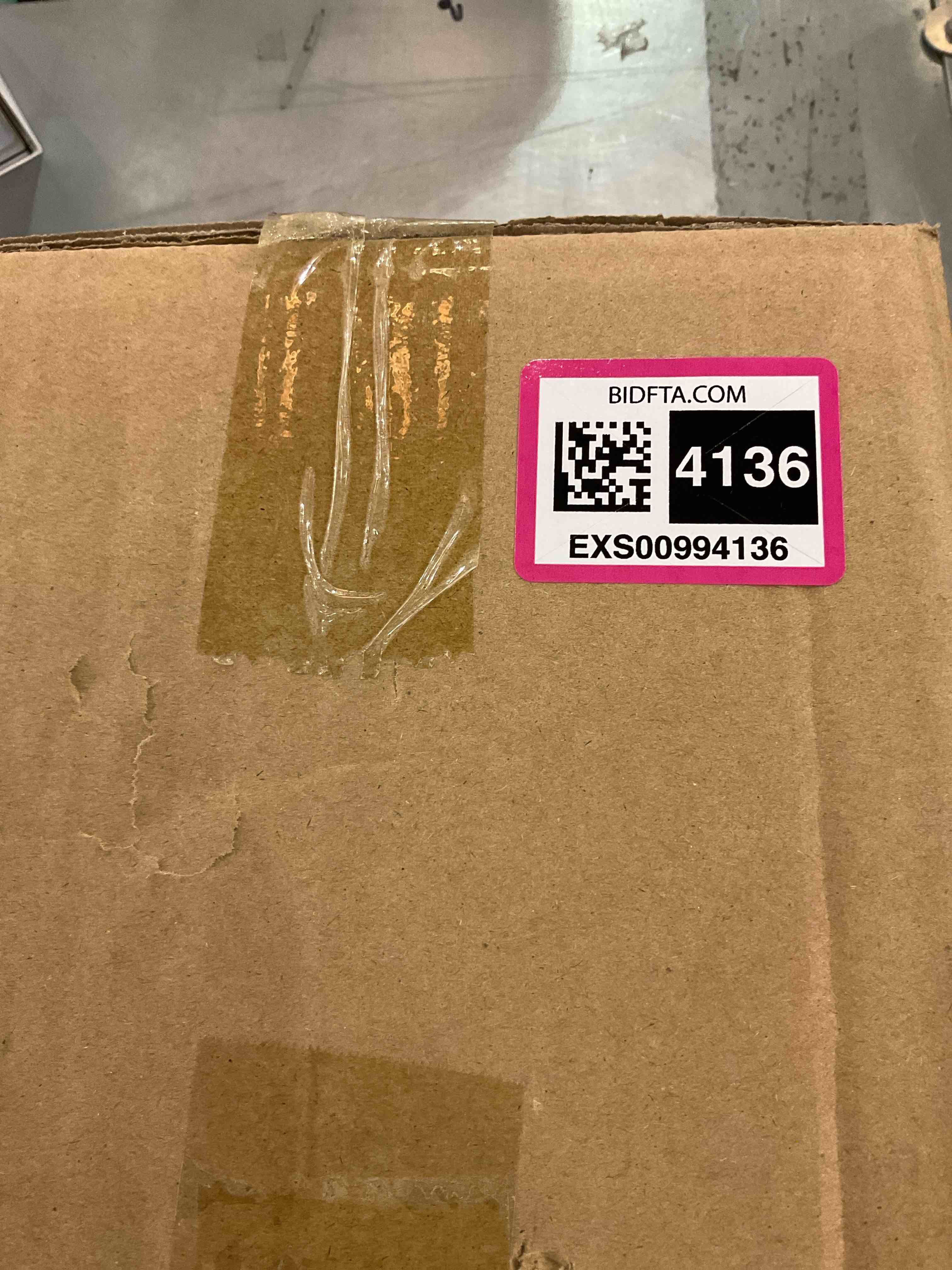 https://s3.amazonaws.com/lotting-images-prod/bidfta/EXS00994136_1704732606069.jpeg