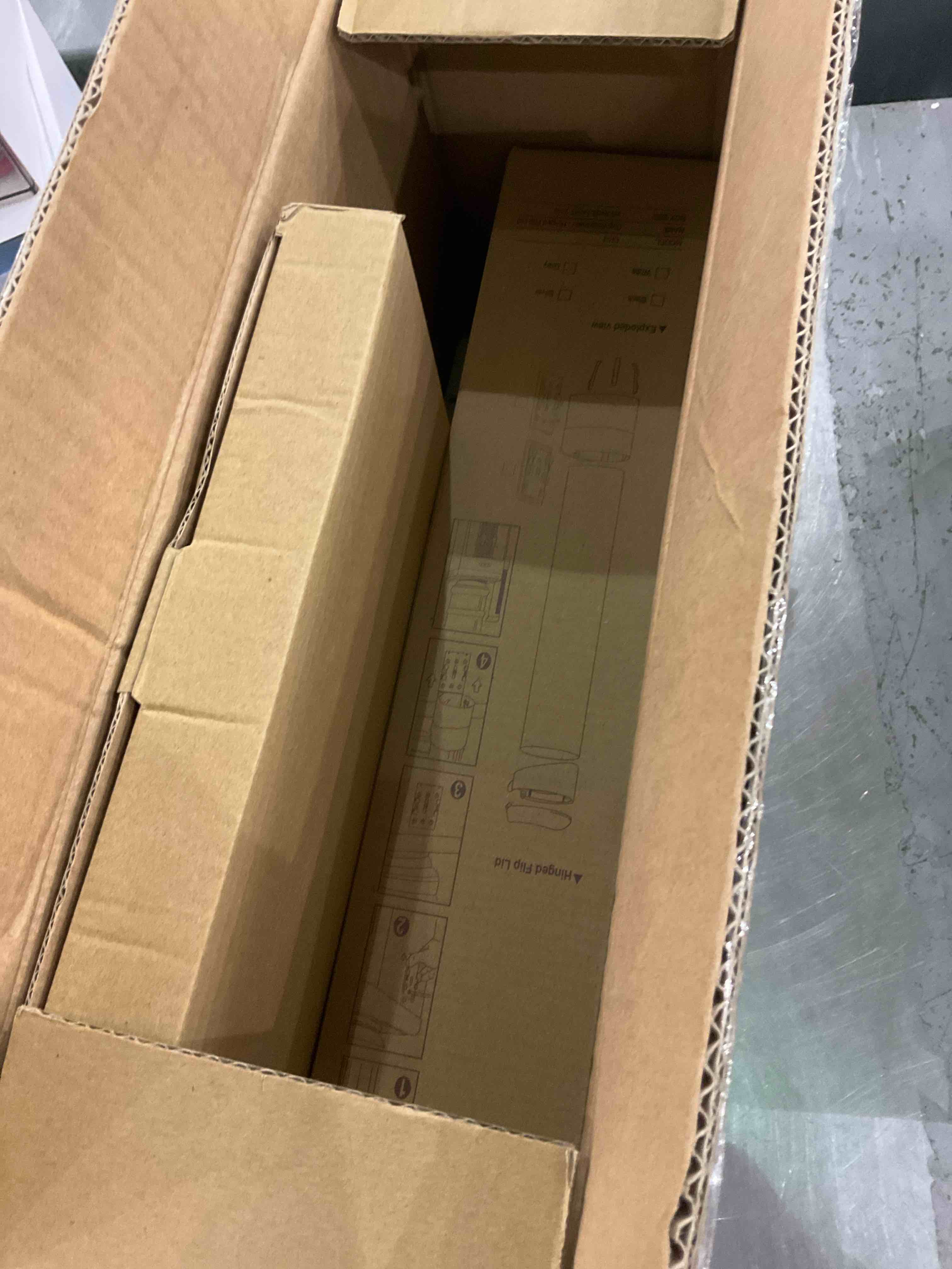 https://s3.amazonaws.com/lotting-images-prod/bidfta/EXS00994206_1704810815572.jpeg