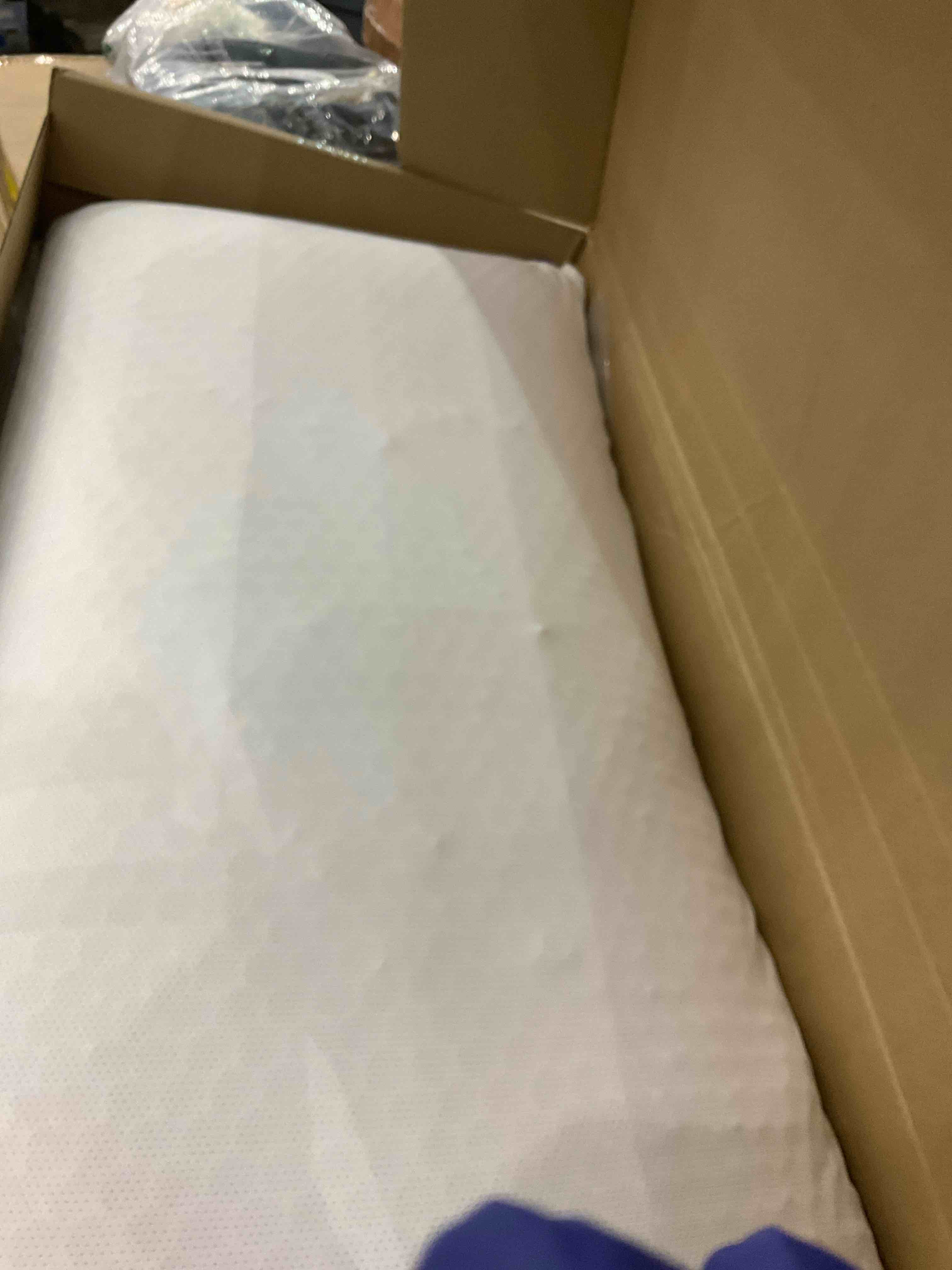 https://s3.amazonaws.com/lotting-images-prod/bidfta/EXS00994211_1704811374425.jpeg