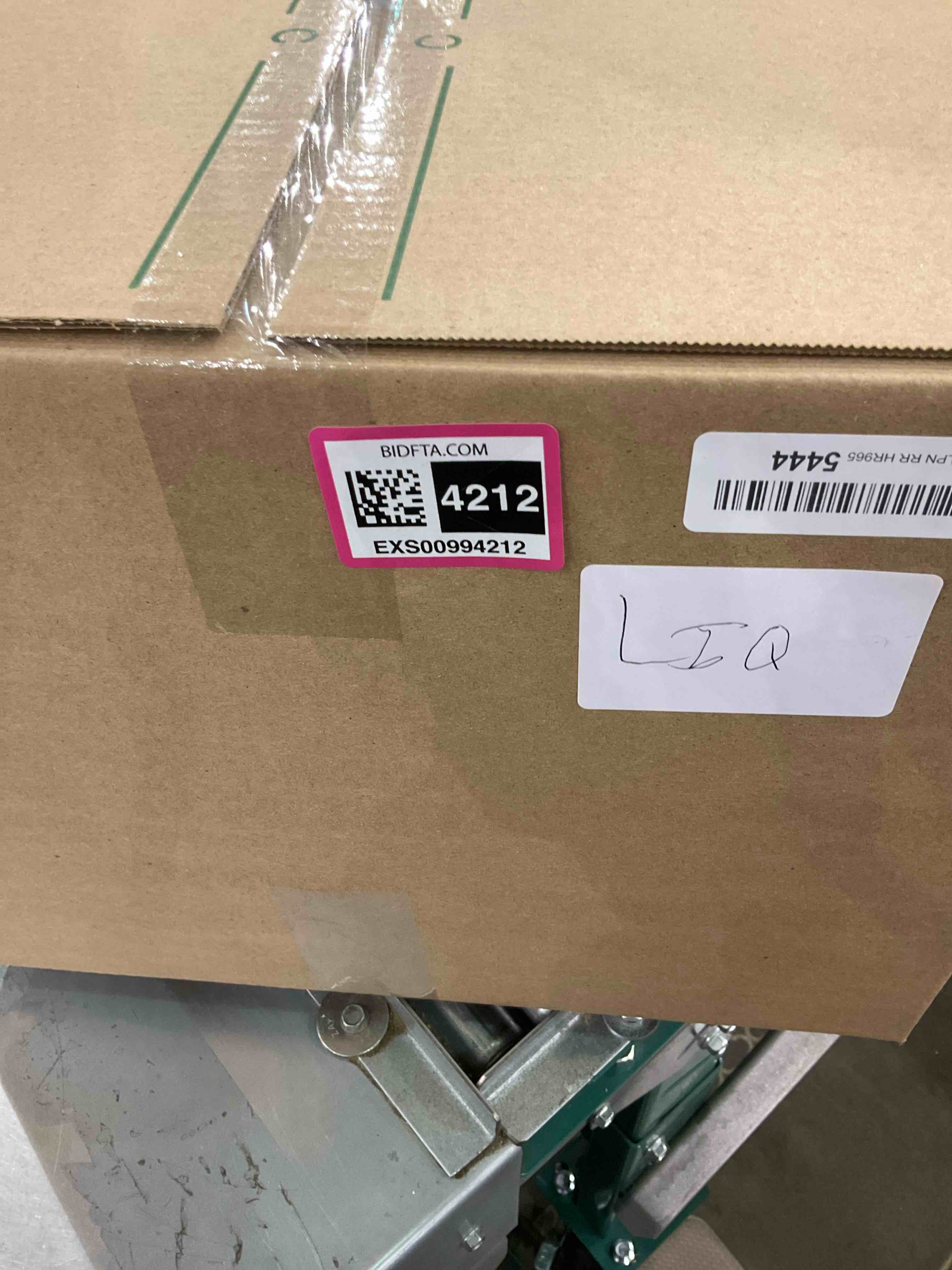 https://s3.amazonaws.com/lotting-images-prod/bidfta/EXS00994212_1704811447979.jpeg