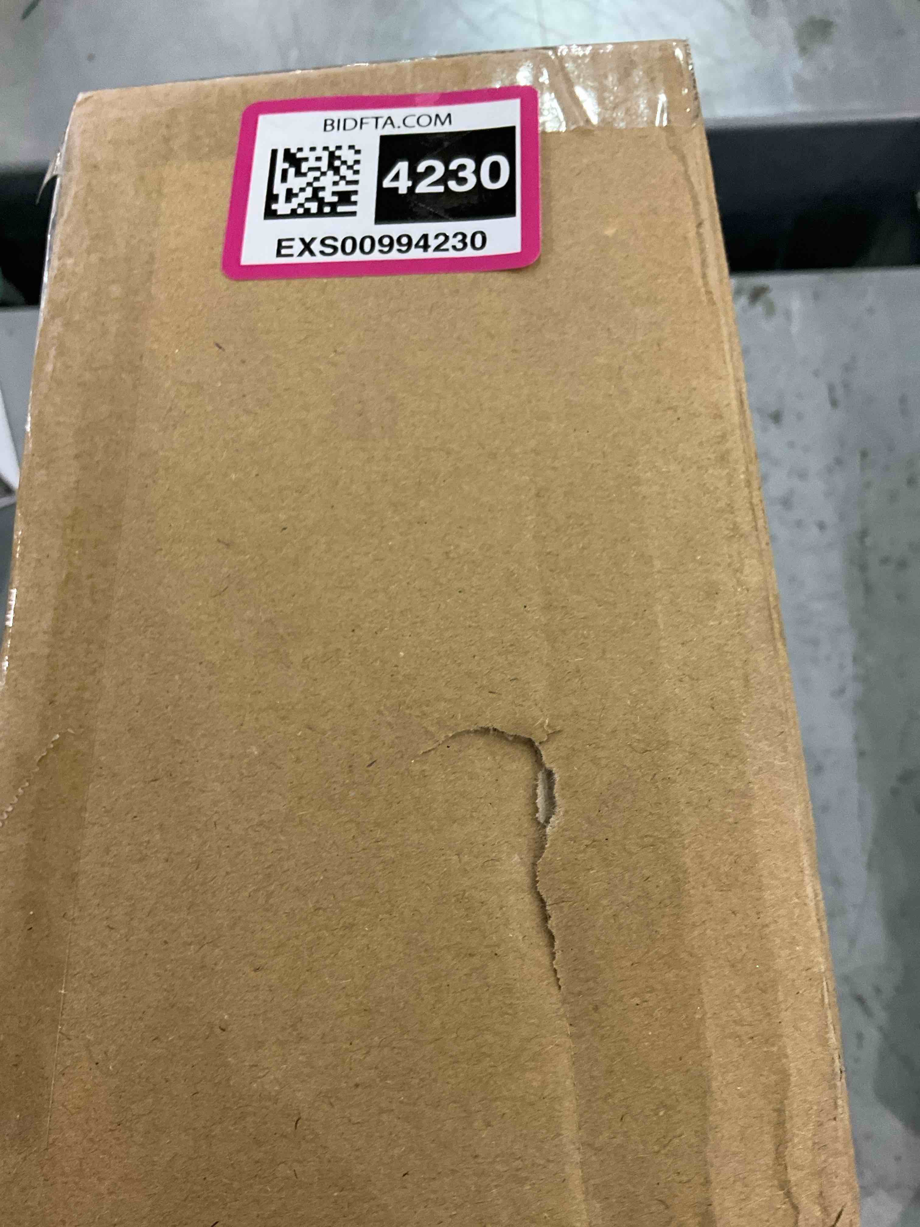 https://s3.amazonaws.com/lotting-images-prod/bidfta/EXS00994230_1704812748443.jpeg