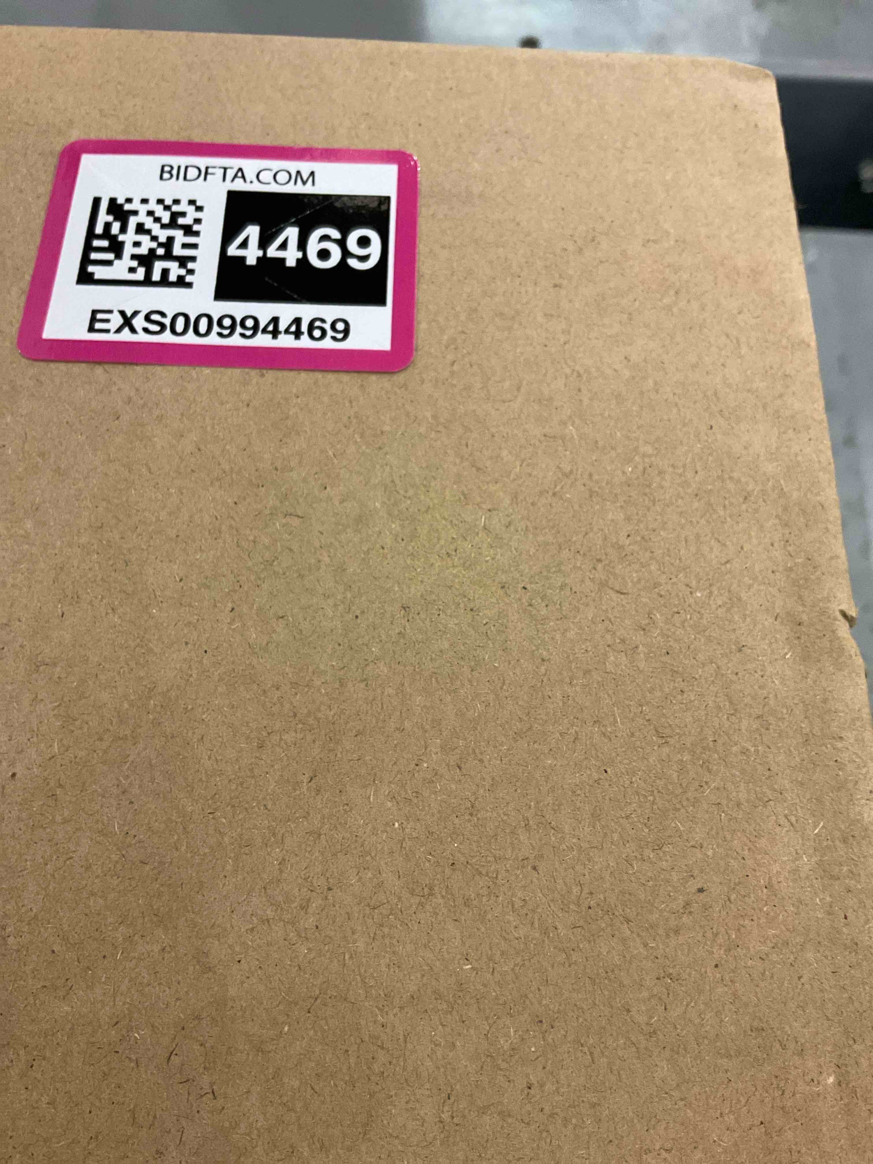 https://s3.amazonaws.com/lotting-images-prod/bidfta/EXS00994469_1704903595429.jpeg