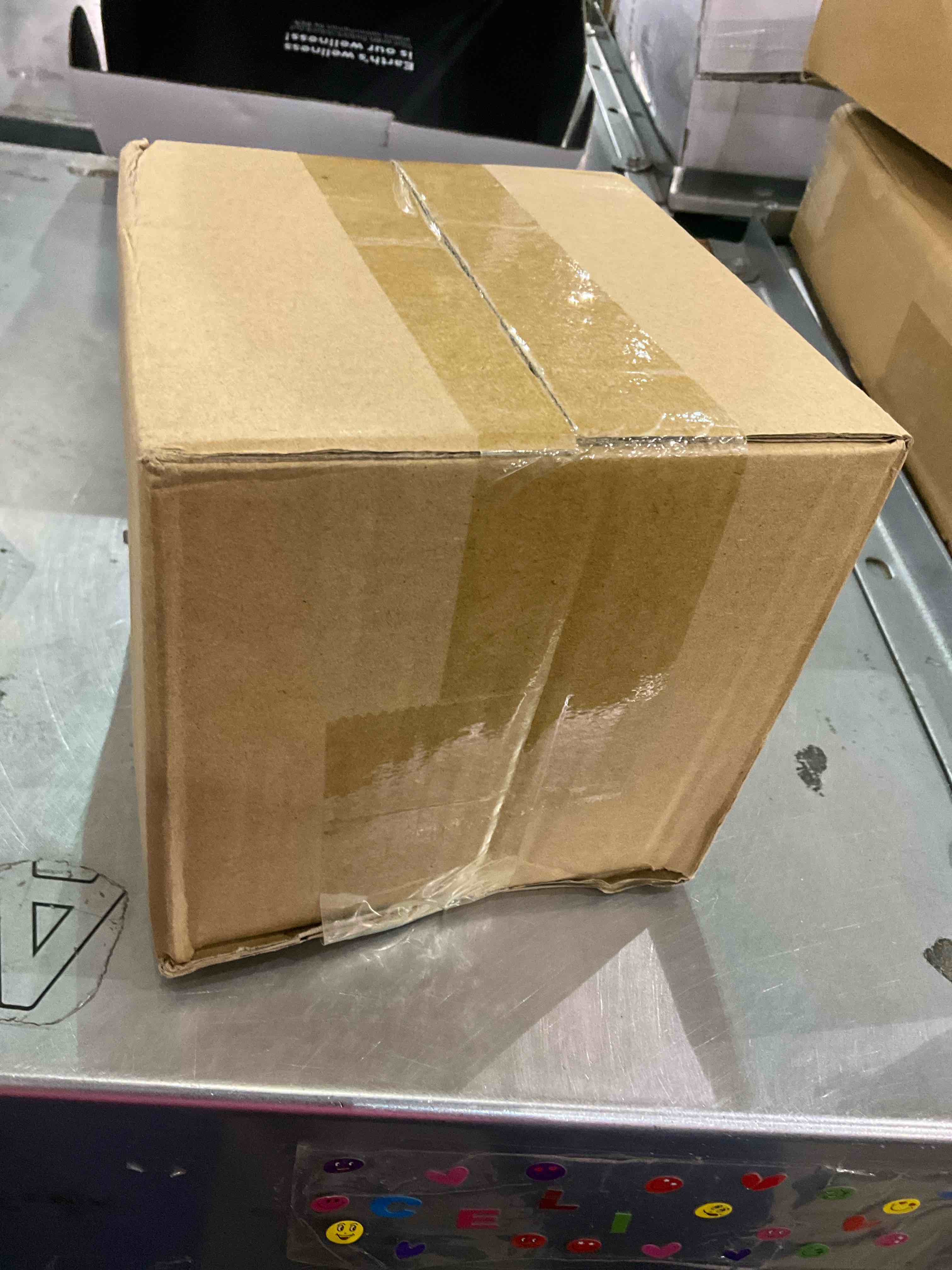 https://s3.amazonaws.com/lotting-images-prod/bidfta/EXS00997247_1704893024671.jpeg