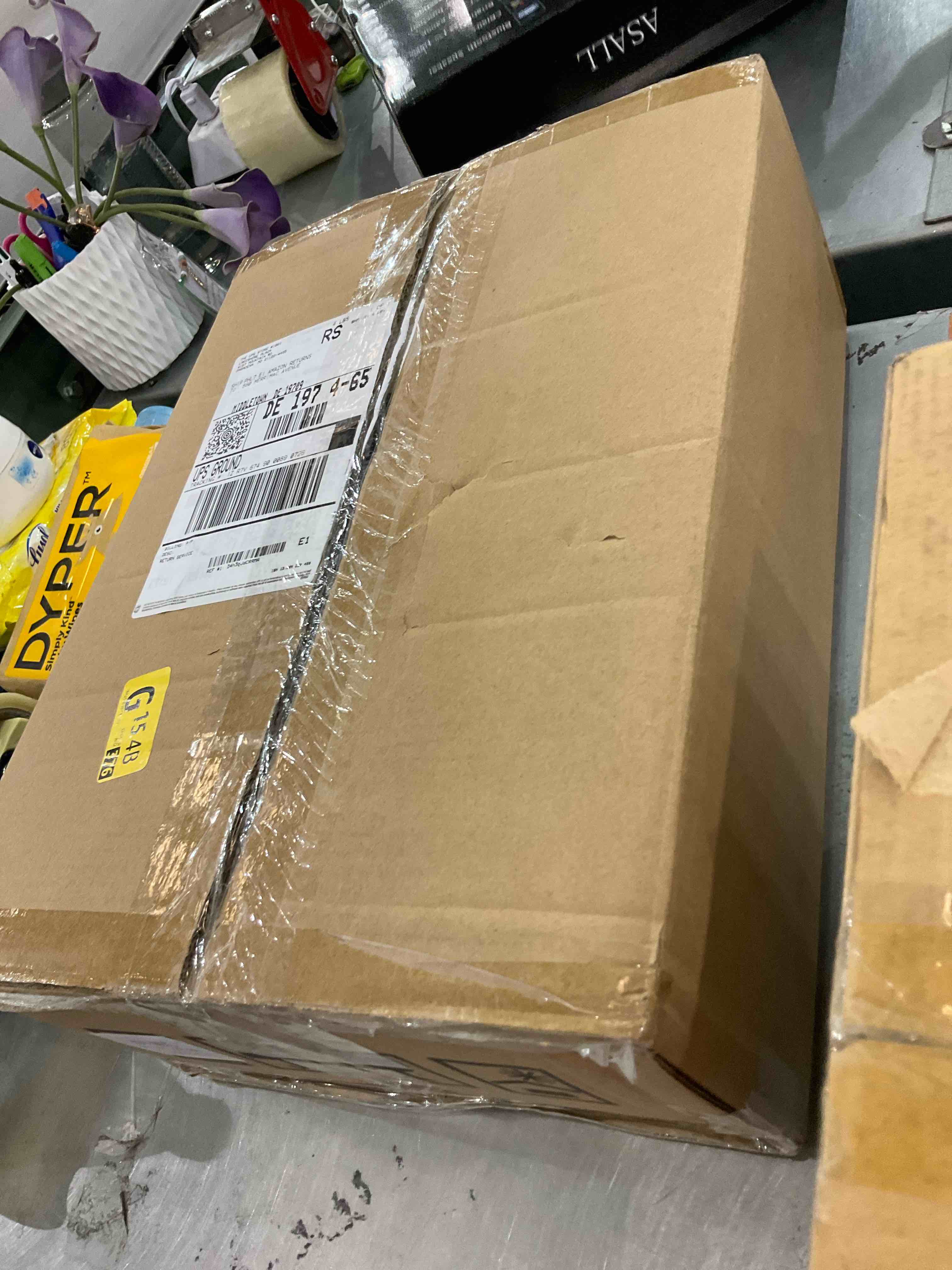 https://s3.amazonaws.com/lotting-images-prod/bidfta/EXS00997330_1704908551072.jpeg